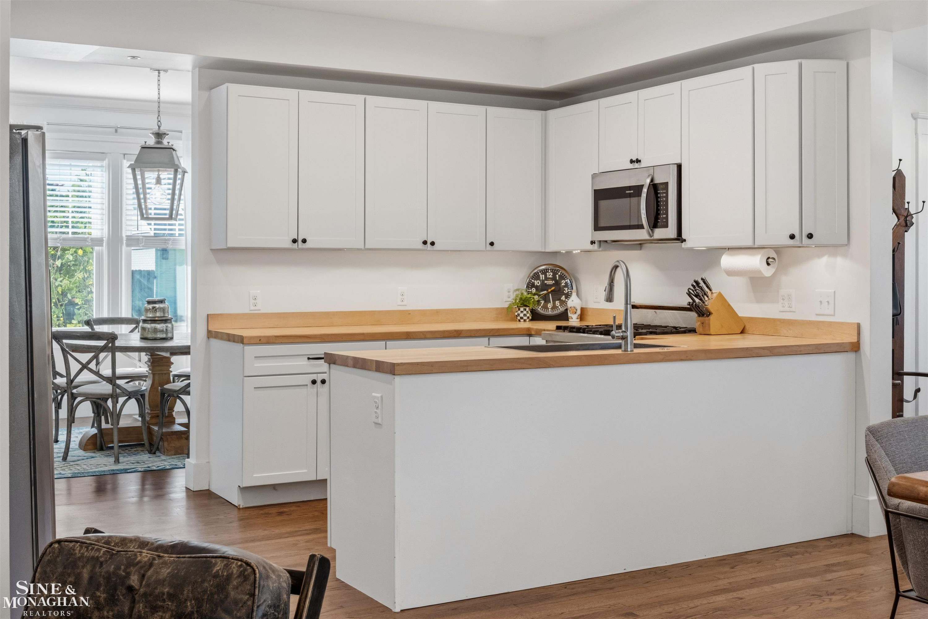 835 Cook Road, Grosse Pointe Woods, MI 48236 — Photo 15