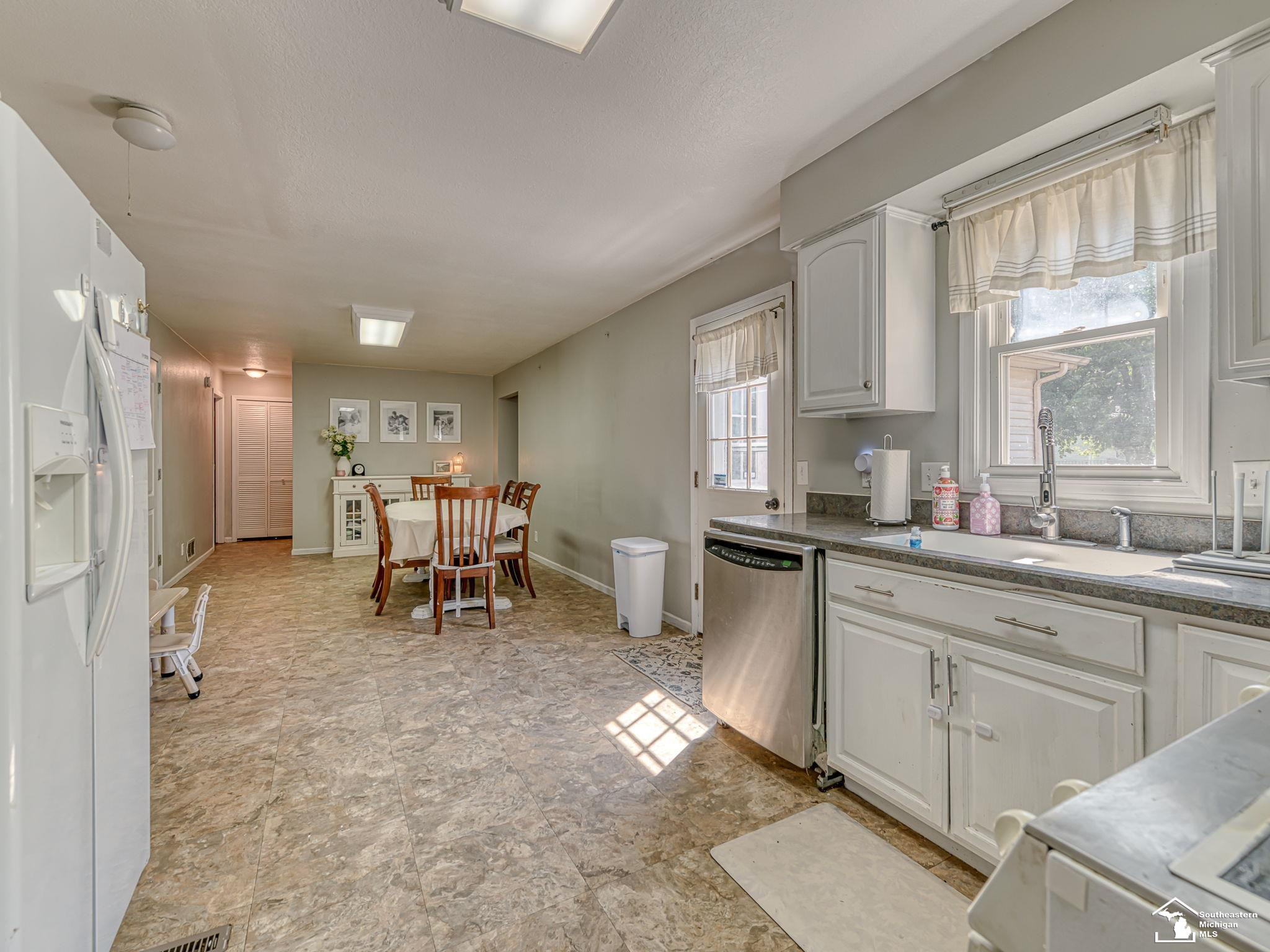 7299 Rumford Road, Temperance, MI 48182 — Photo 8