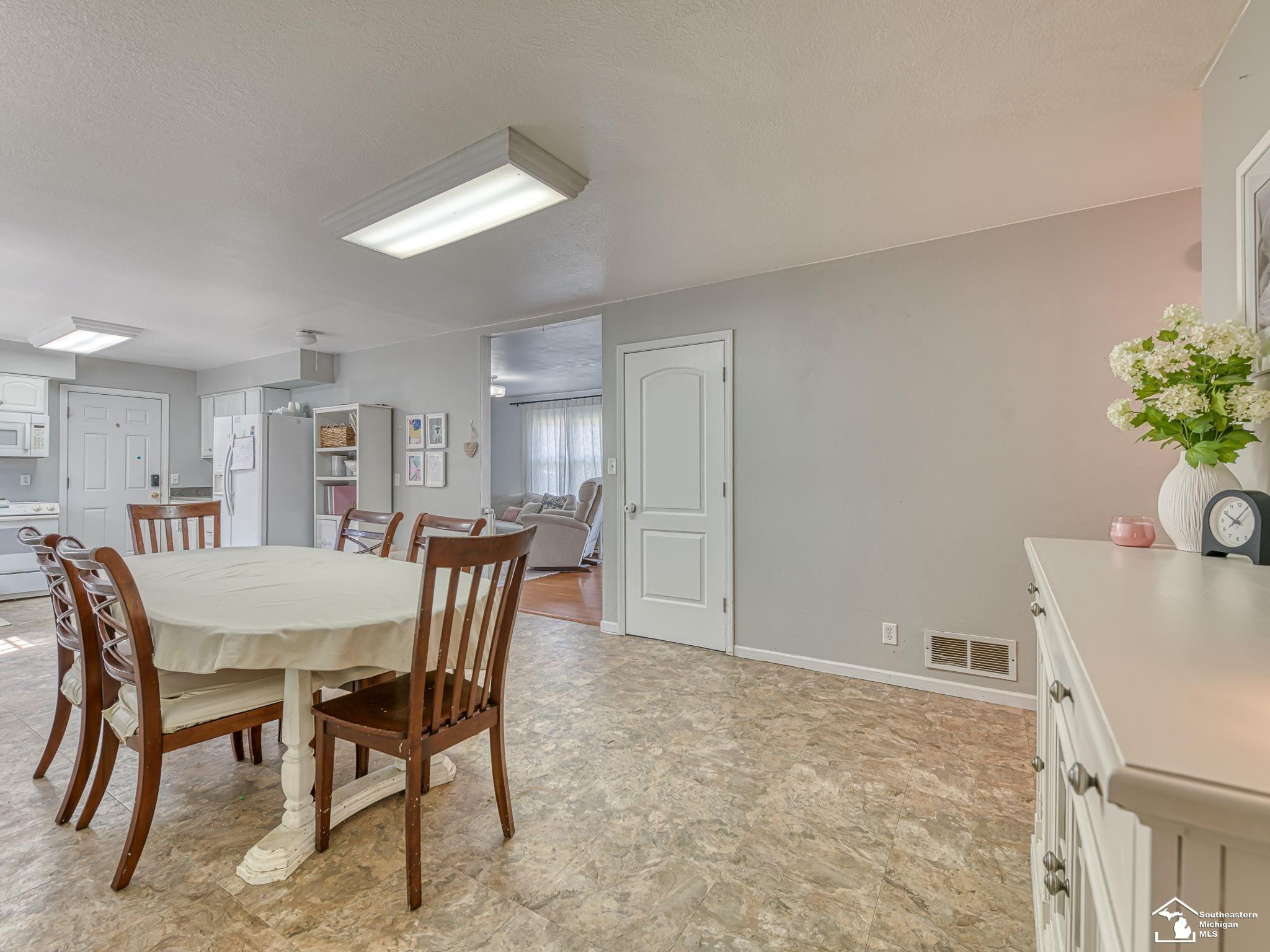7299 Rumford Road, Temperance, MI 48182 — Photo 11