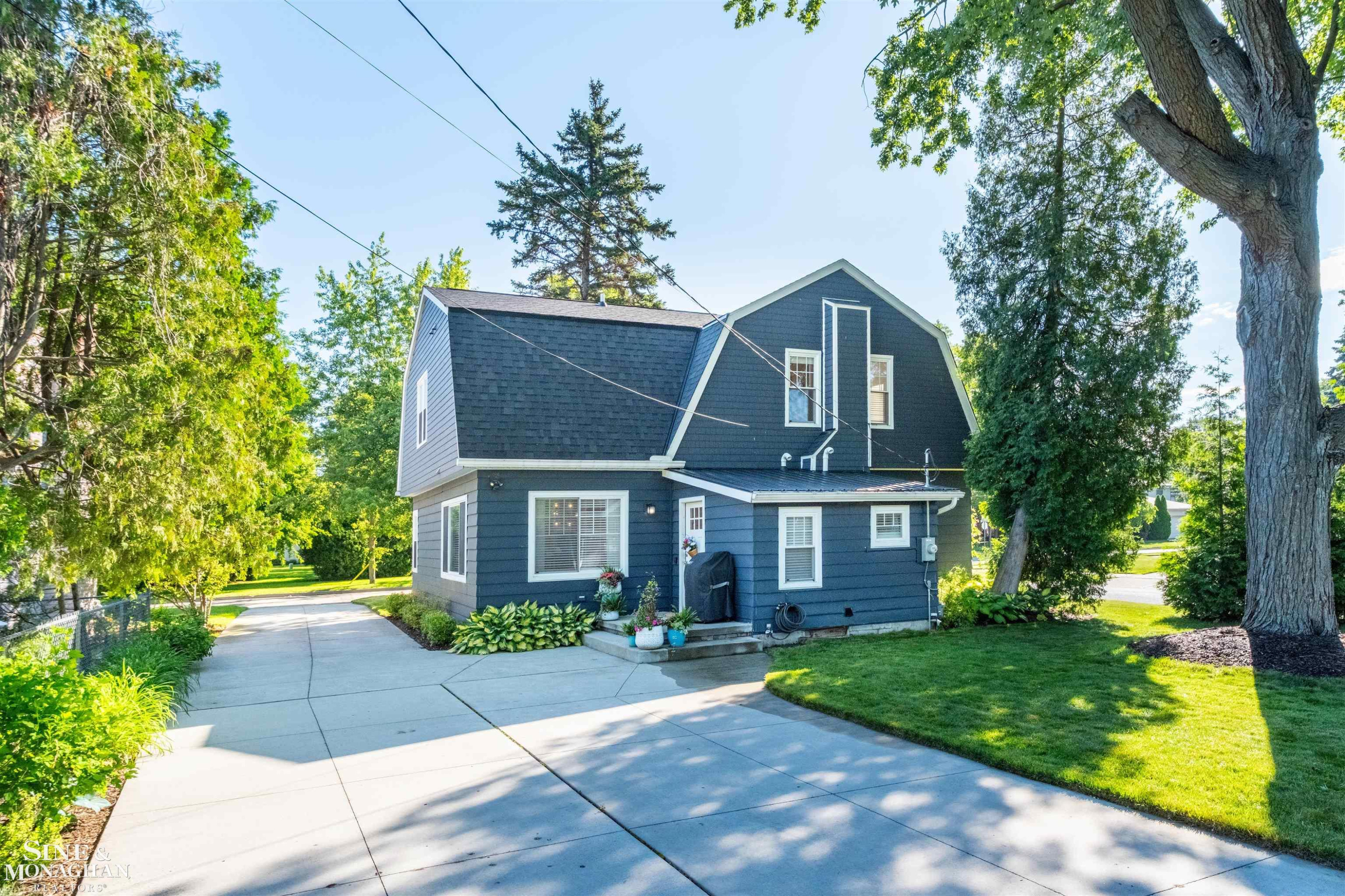 835 Cook Road, Grosse Pointe Woods, MI 48236 — Photo 48