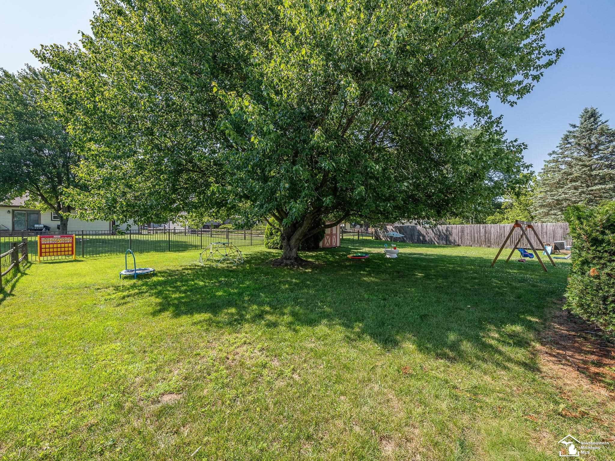 7299 Rumford Road, Temperance, MI 48182 — Photo 35