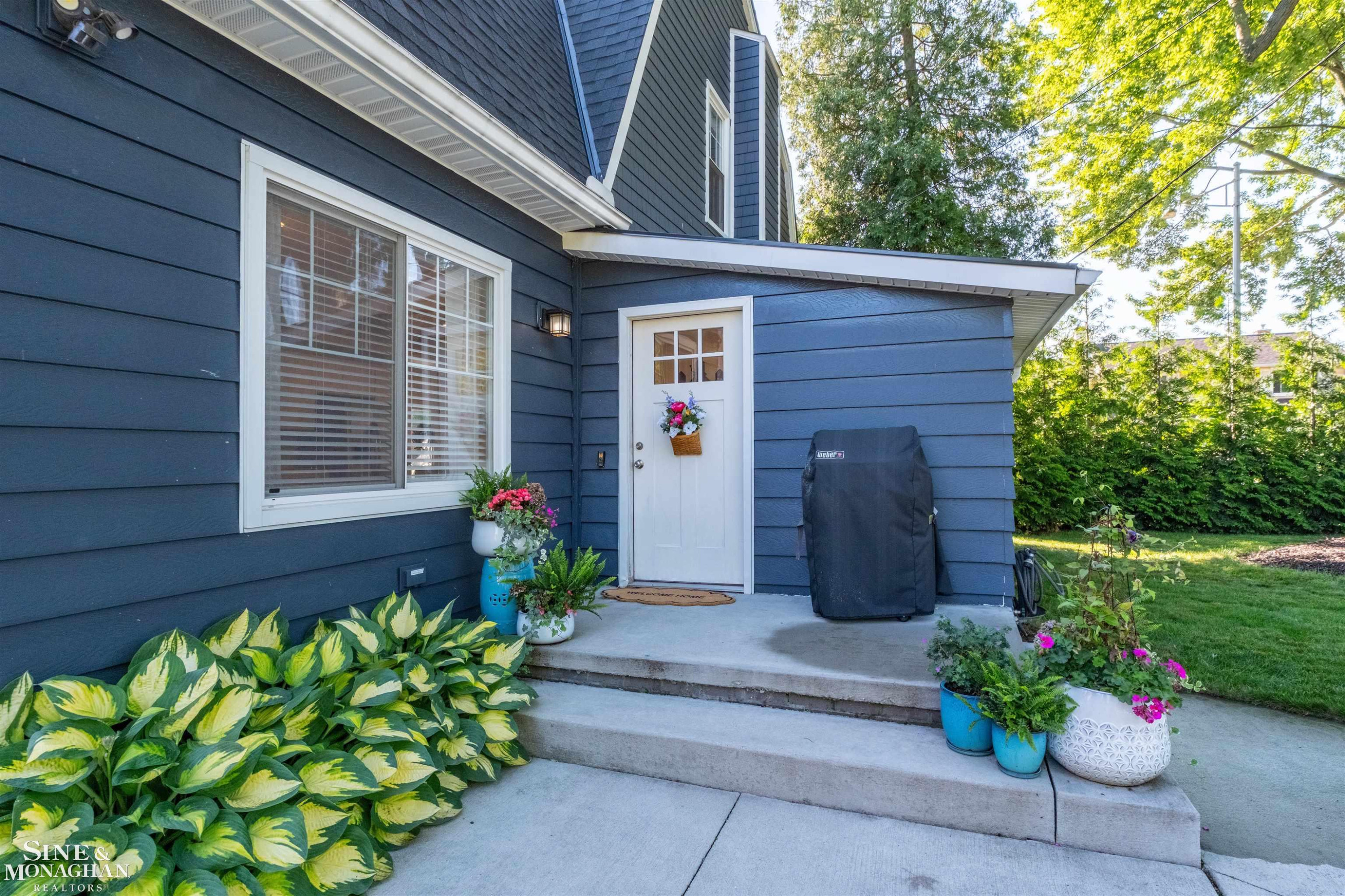 835 Cook Road, Grosse Pointe Woods, MI 48236 — Photo 56