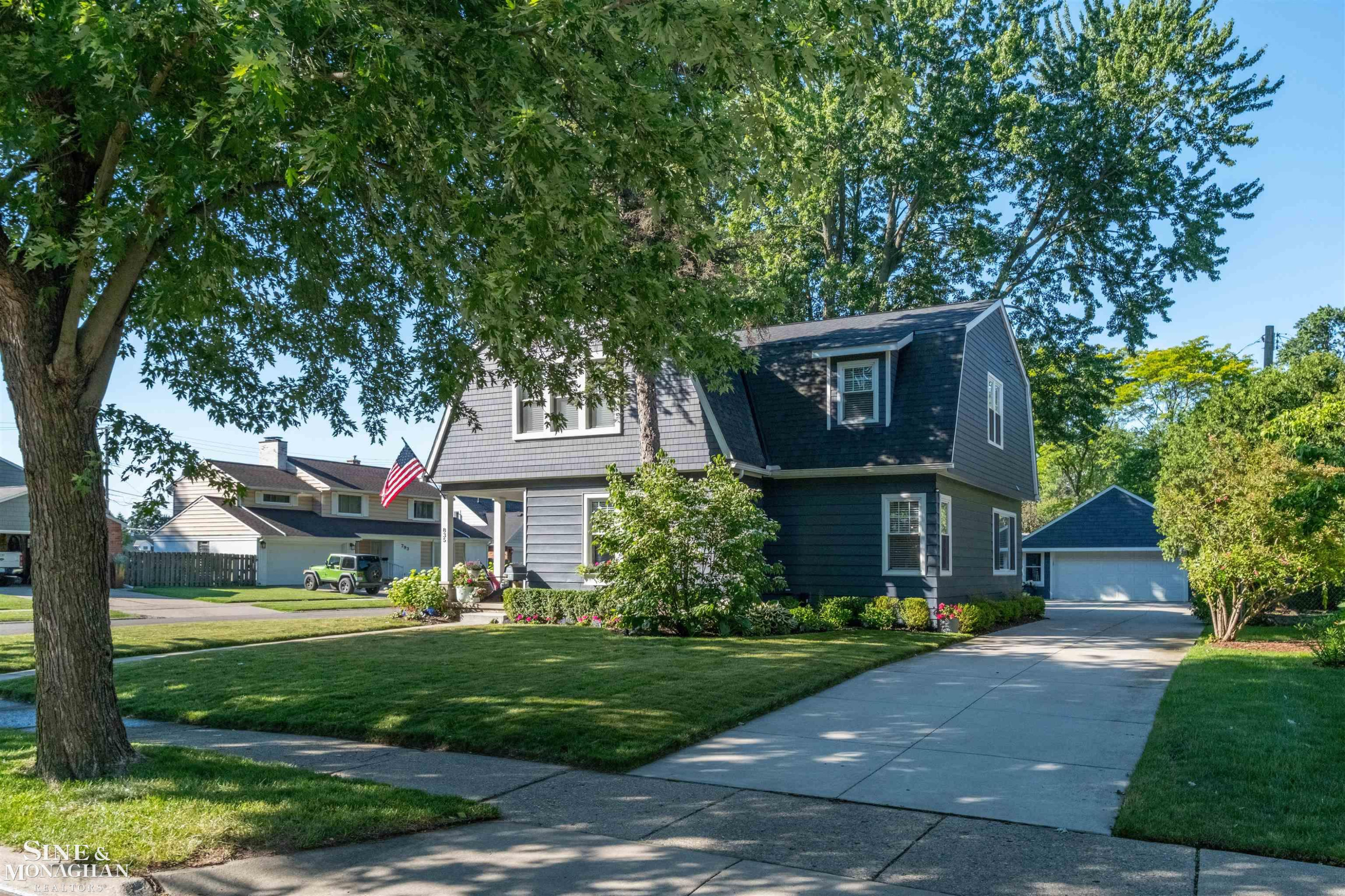 835 Cook Road, Grosse Pointe Woods, MI 48236 — Photo 57