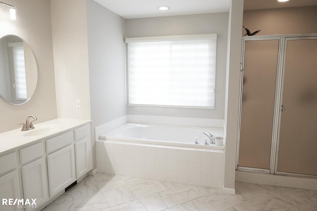 4199 Wincrest Ln, Rochester, MI 48306 — Photo 25