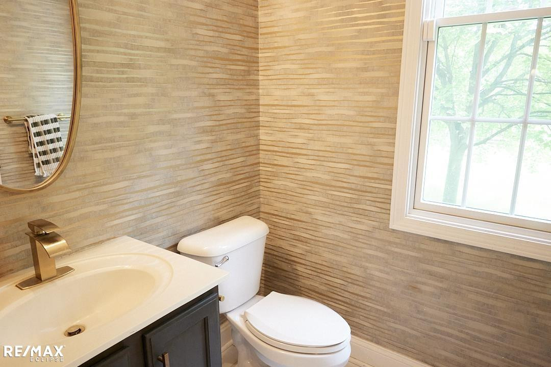 4199 Wincrest Ln, Rochester, MI 48306 — Photo 29