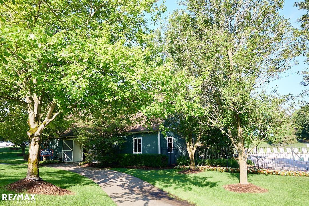 4199 Wincrest Ln, Rochester, MI 48306 — Photo 45
