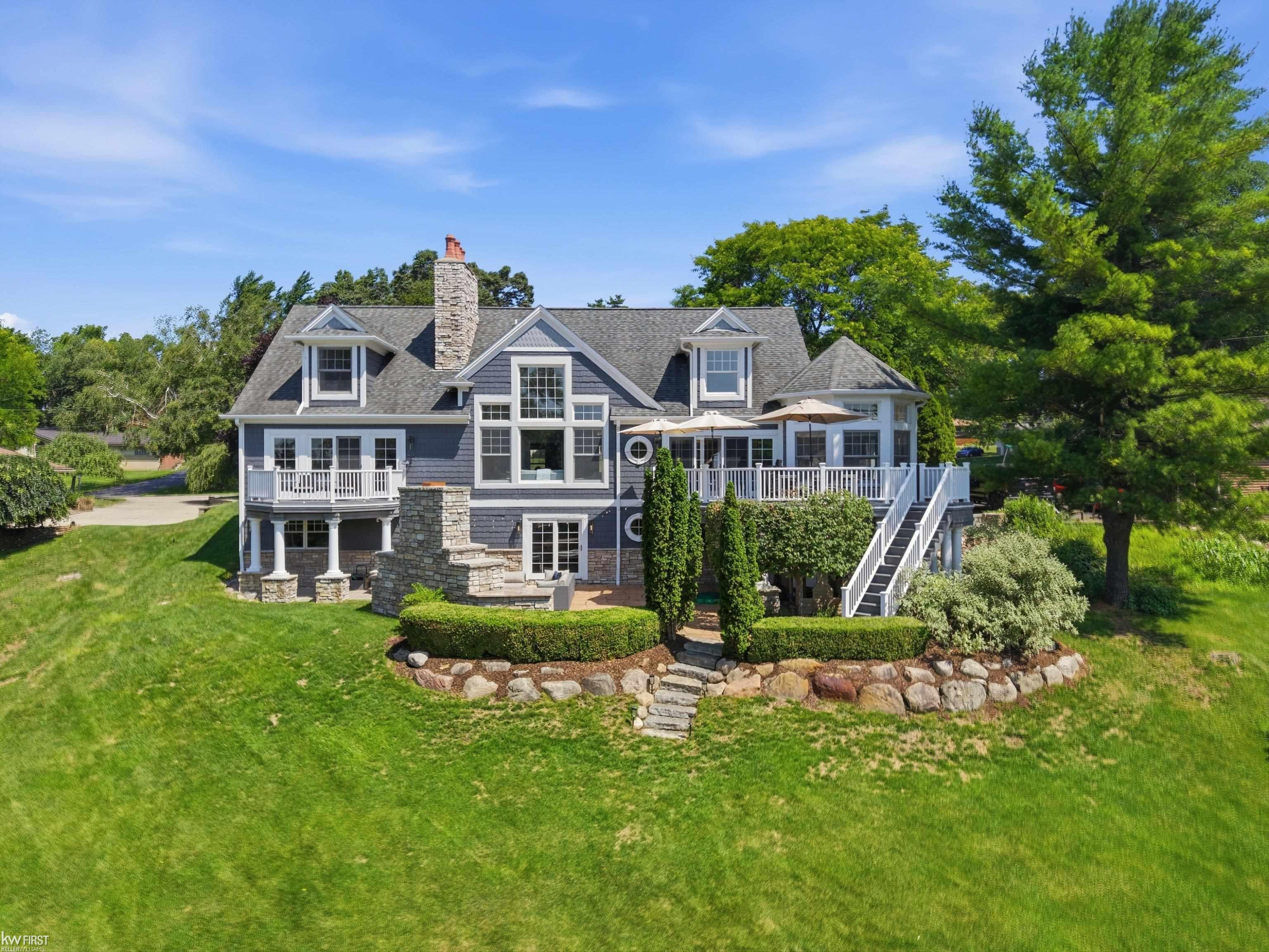 7511 Greene Haven Drive, Clarkston, MI 48348