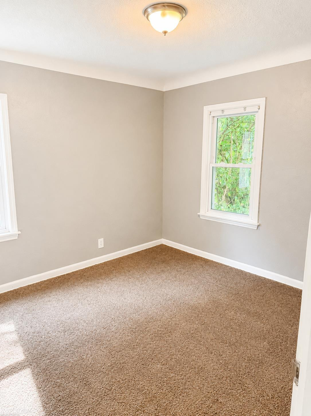 15596 Eastwood Street - Photo 5