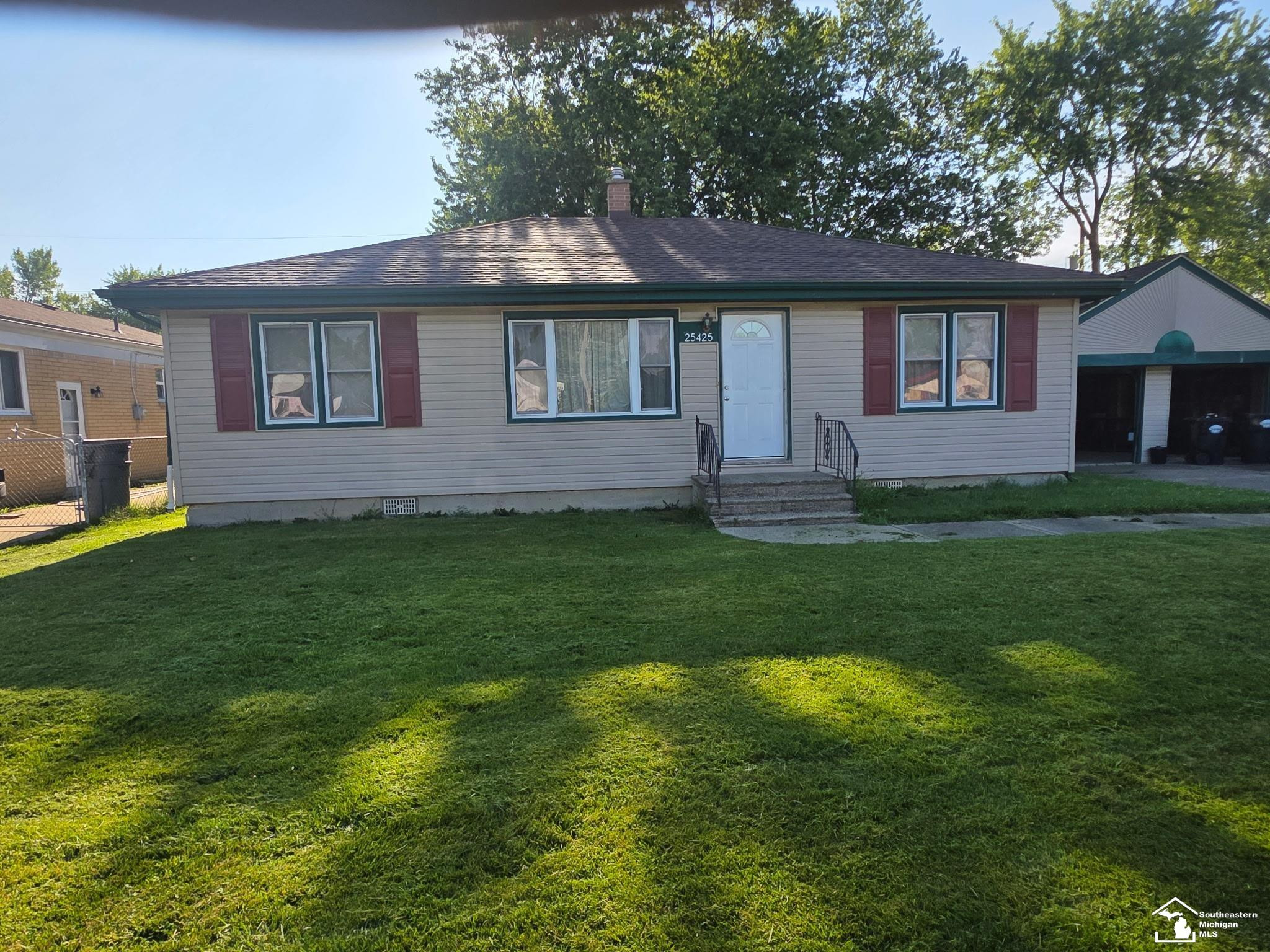 25425 Fairgrove Street, MI 48183