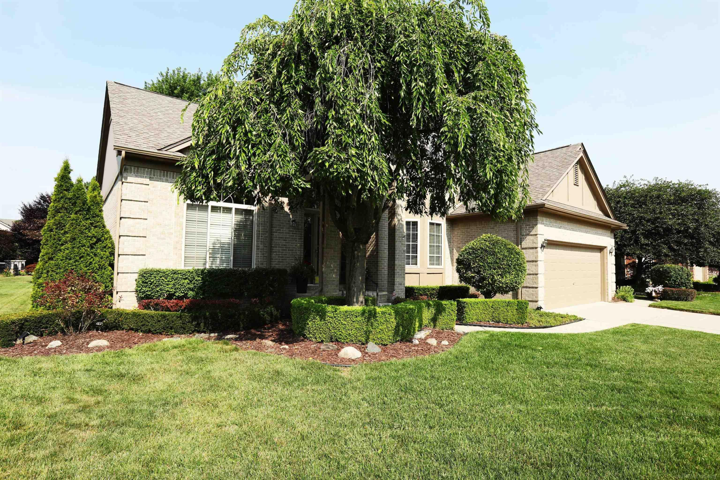 48535 Fairmont Drive, Macomb, MI 48044 — Photo 51