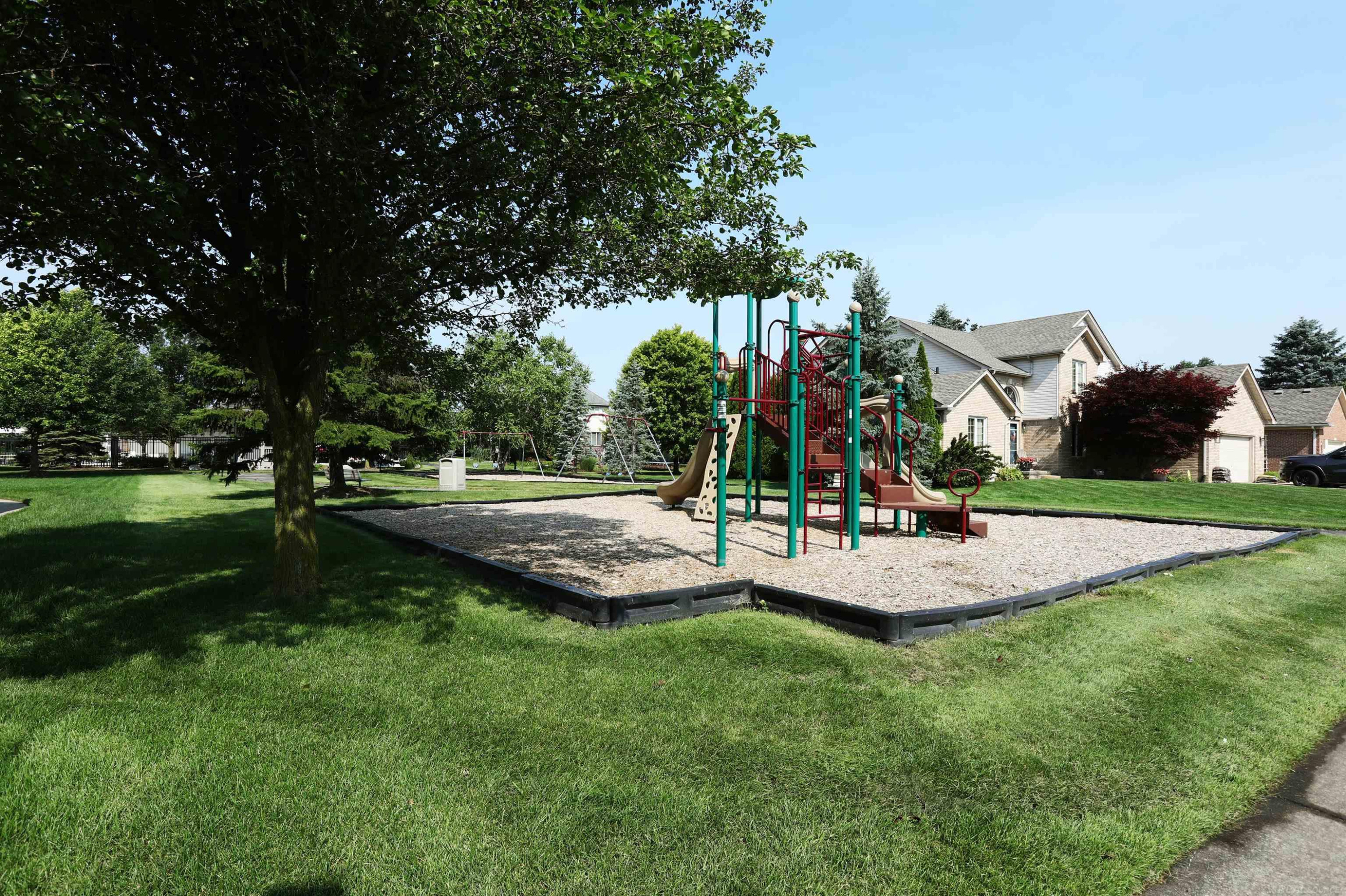 48535 Fairmont Drive, Macomb, MI 48044 — Photo 52