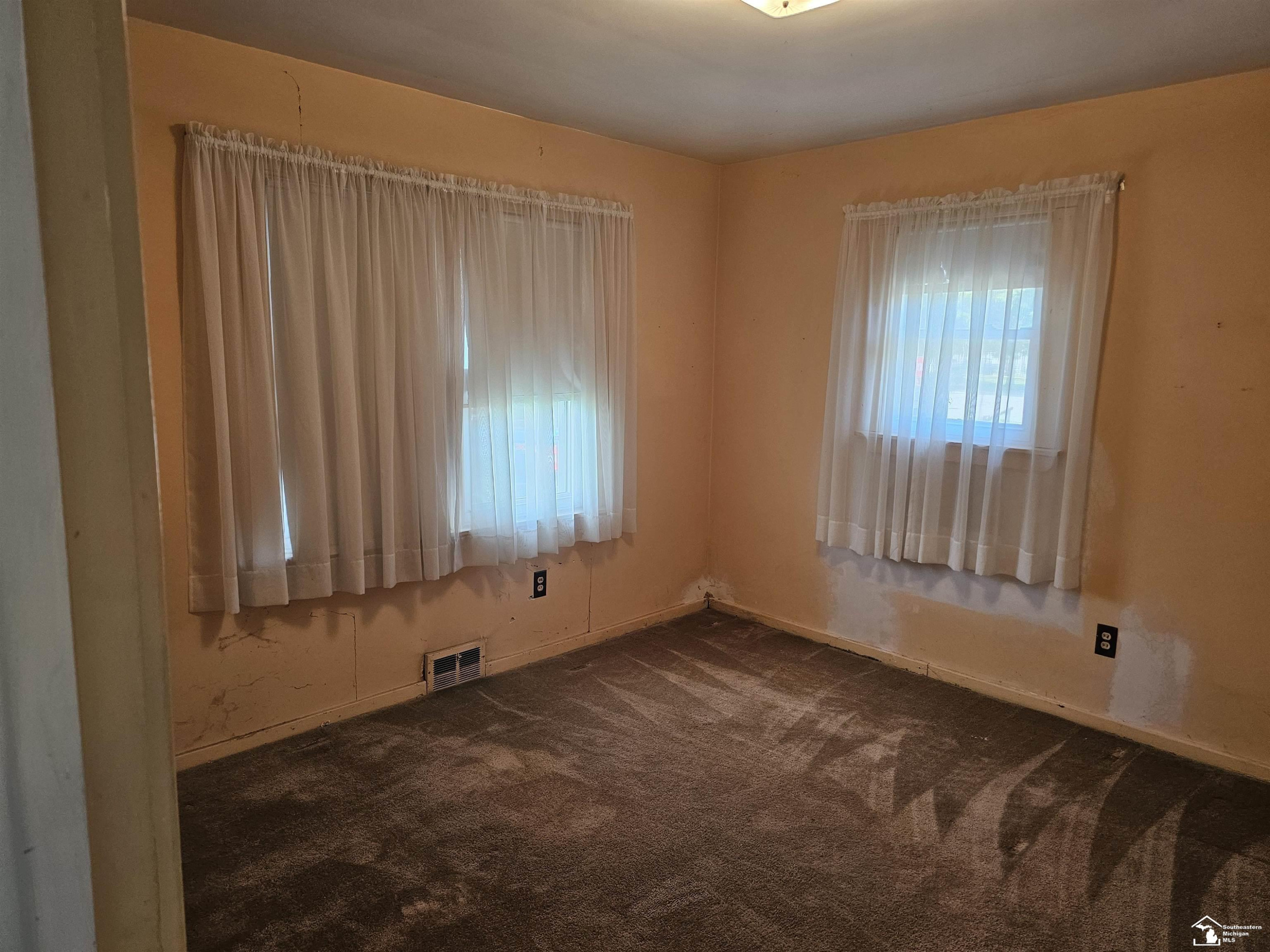 25425 Fairgrove Street, MI 48183 — Photo 23