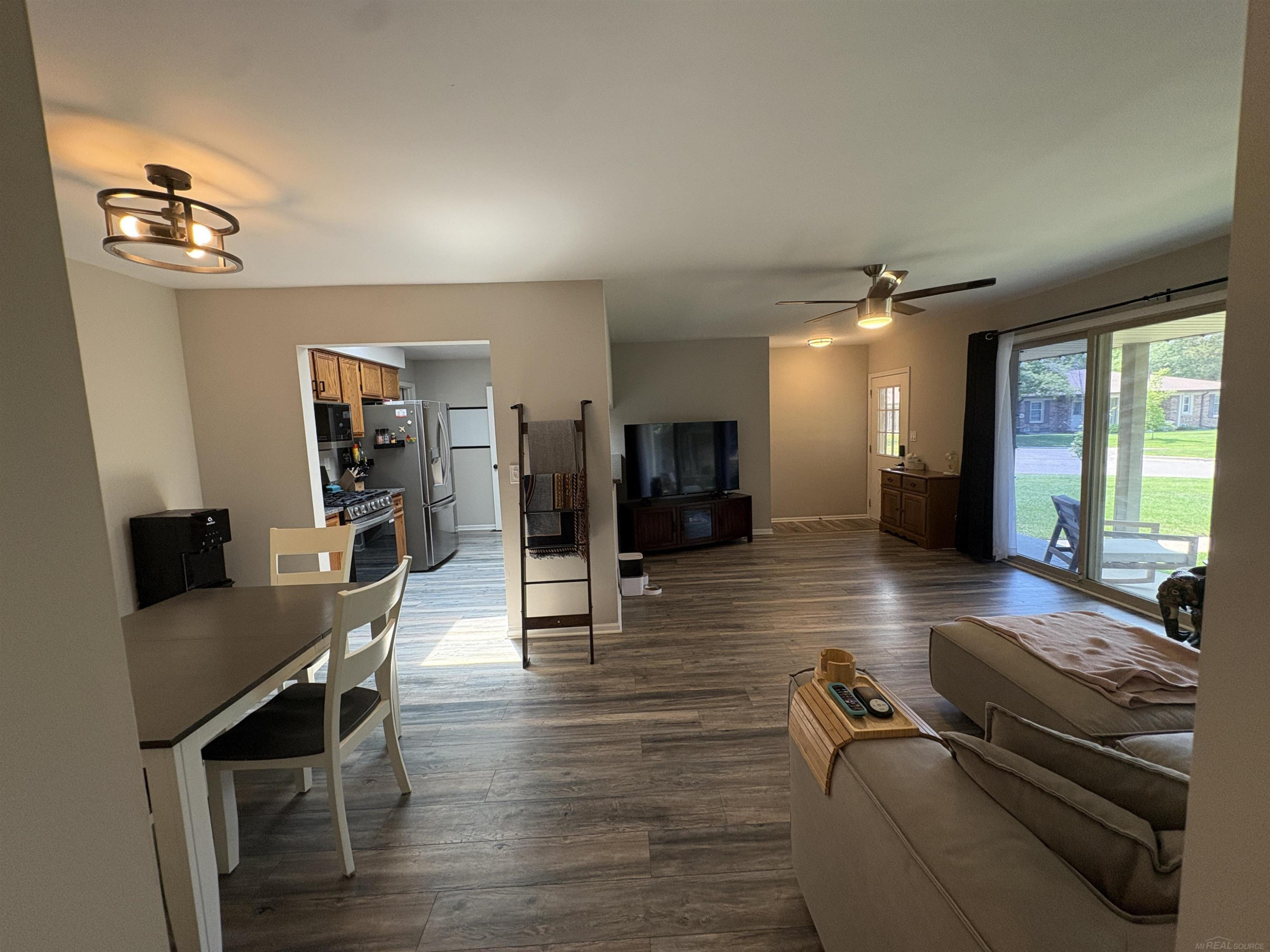49116 Conway Court, Shelby Twp, MI 48315 — Photo 9
