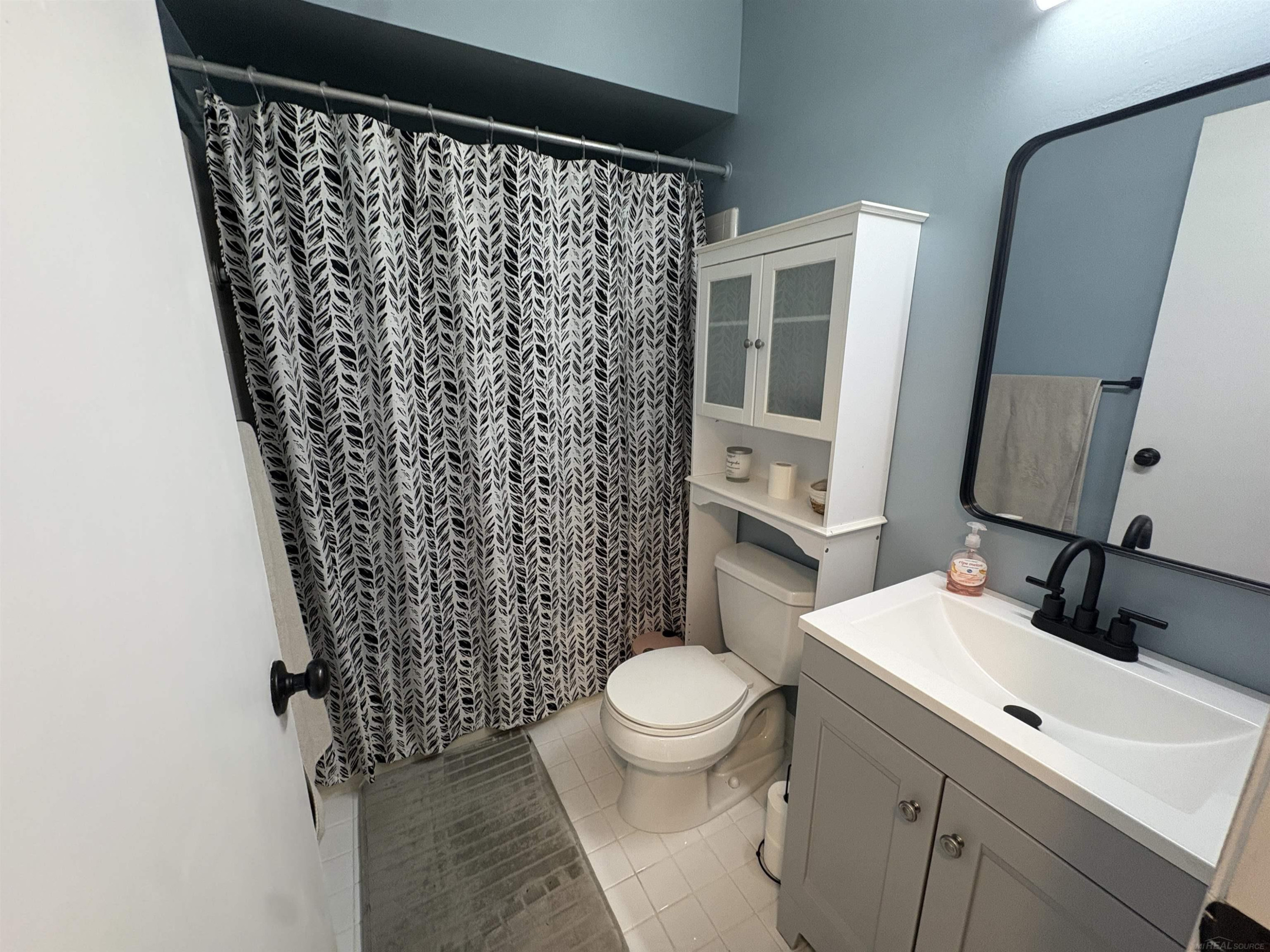 49116 Conway Court, Shelby Twp, MI 48315 — Photo 10