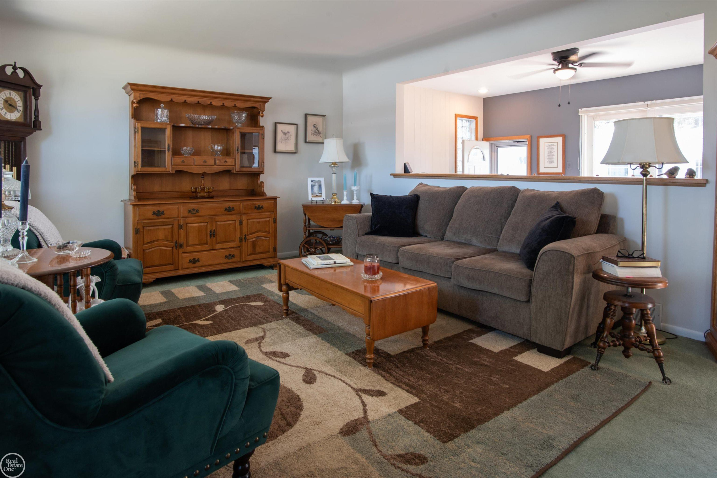 8324 Darlene Street, Warren, MI 48093 — Photo 2
