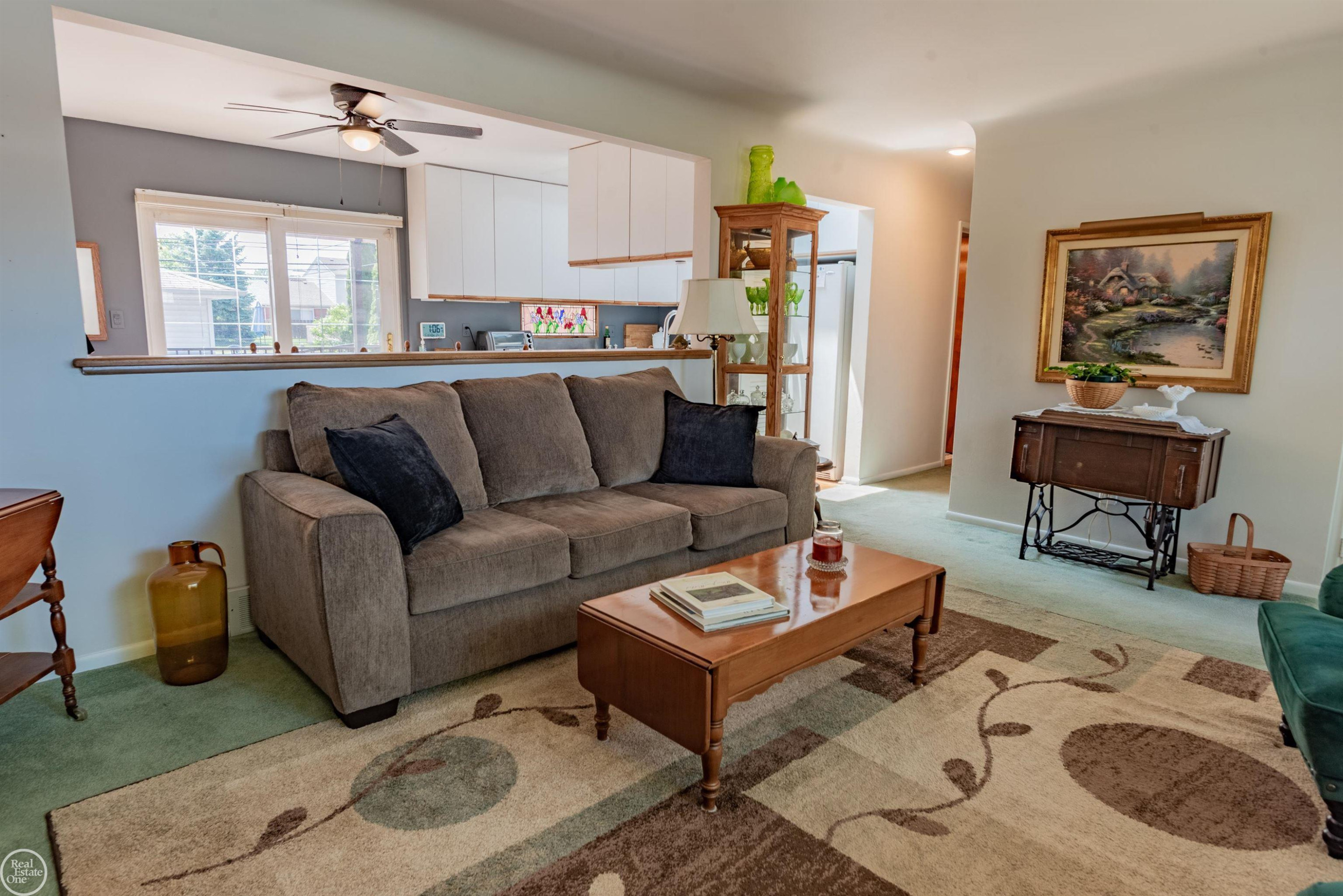 8324 Darlene Street, Warren, MI 48093 — Photo 3
