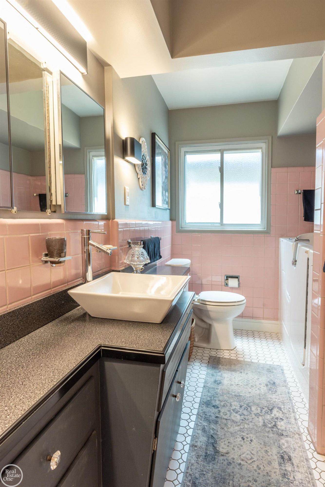 8324 Darlene Street, Warren, MI 48093 — Photo 13