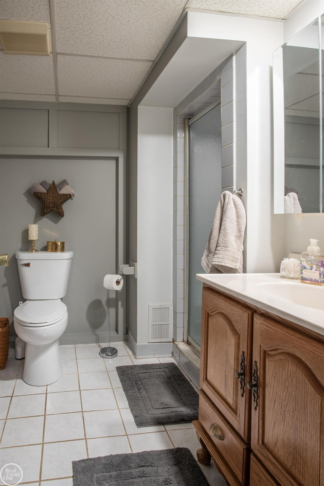 8324 Darlene Street, Warren, MI 48093 — Photo 18