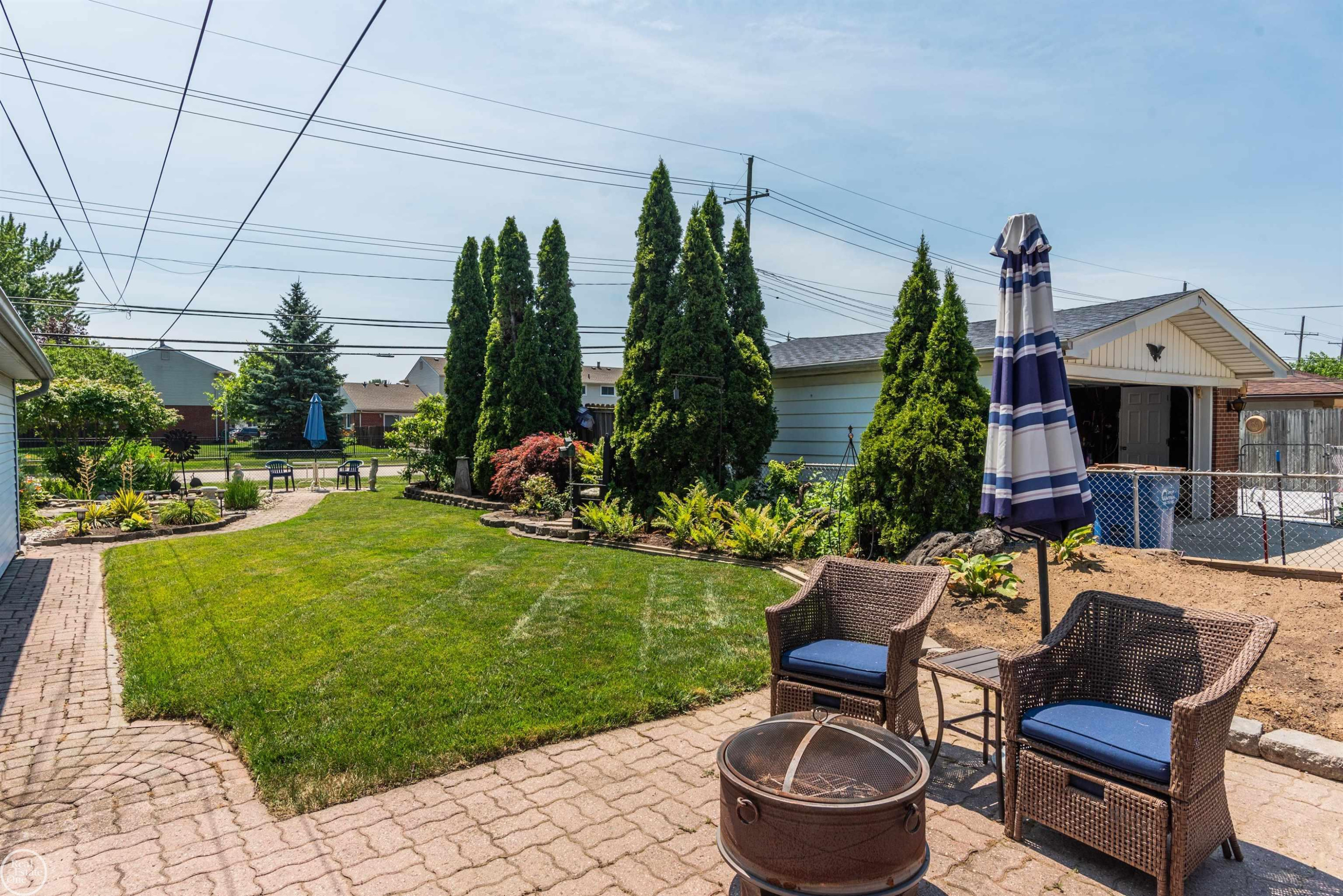 8324 Darlene Street, Warren, MI 48093 — Photo 28