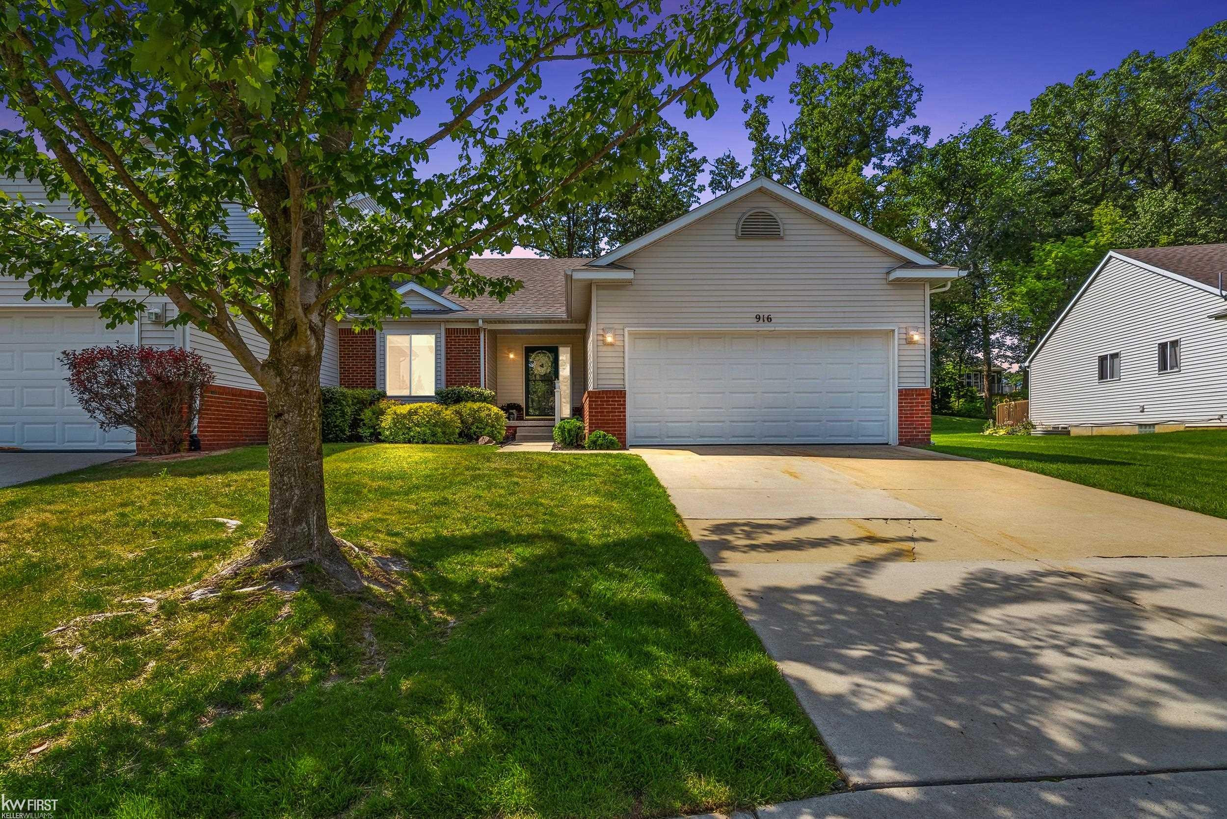 916 Spirea Drive, Howell, MI 48843 — front exterior