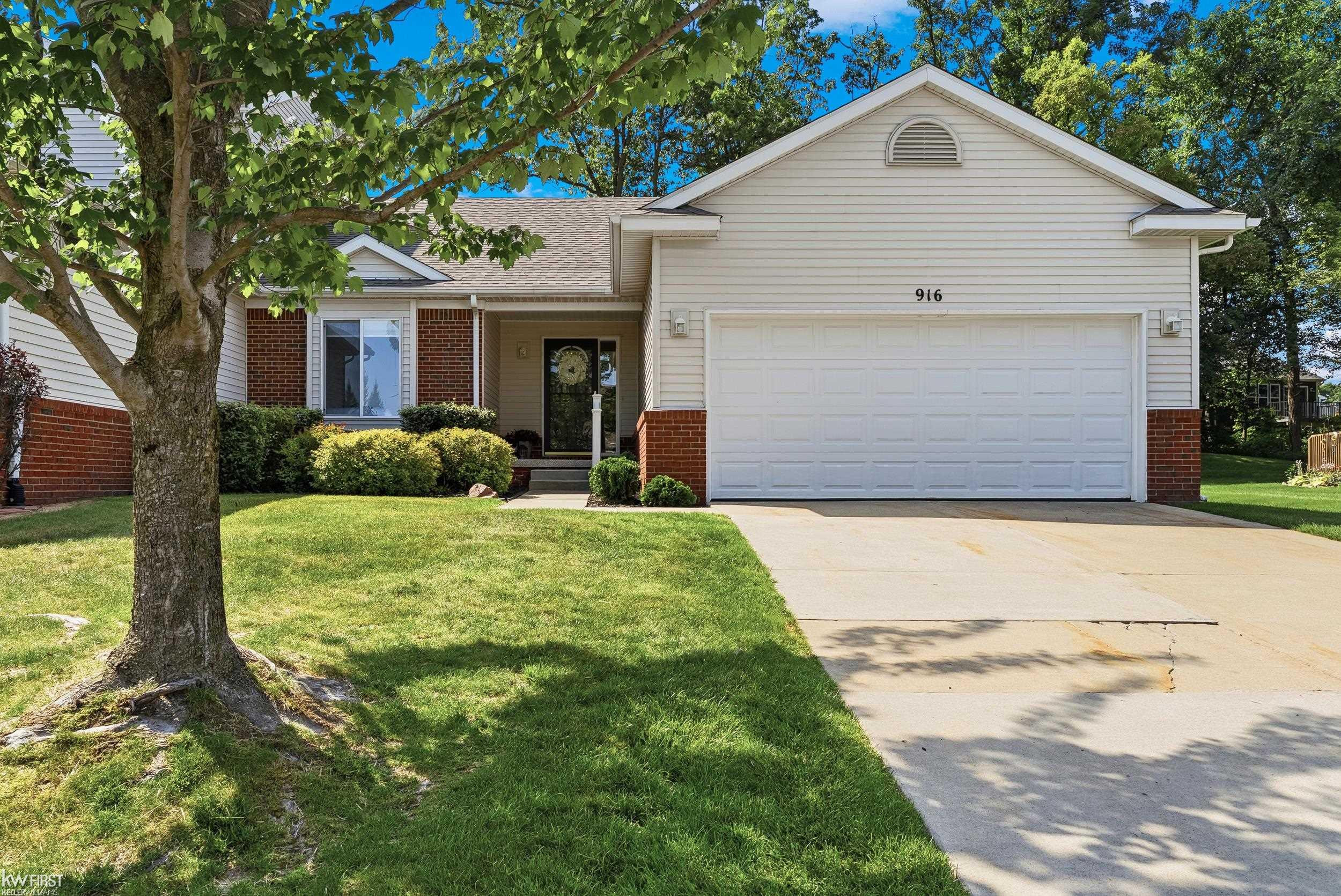 916 Spirea Drive, Howell, MI 48843 — Photo 37