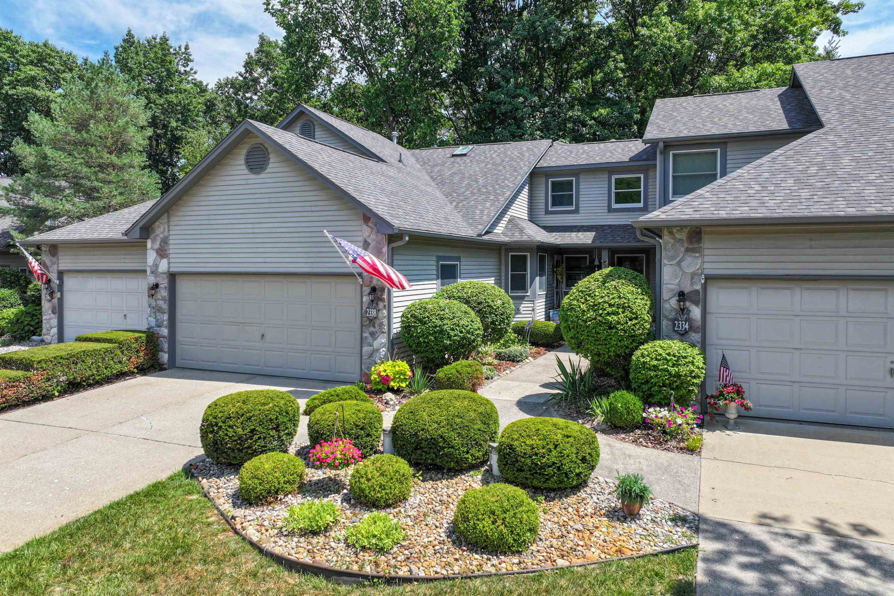 2338 Golden Pond Court, Fenton, MI