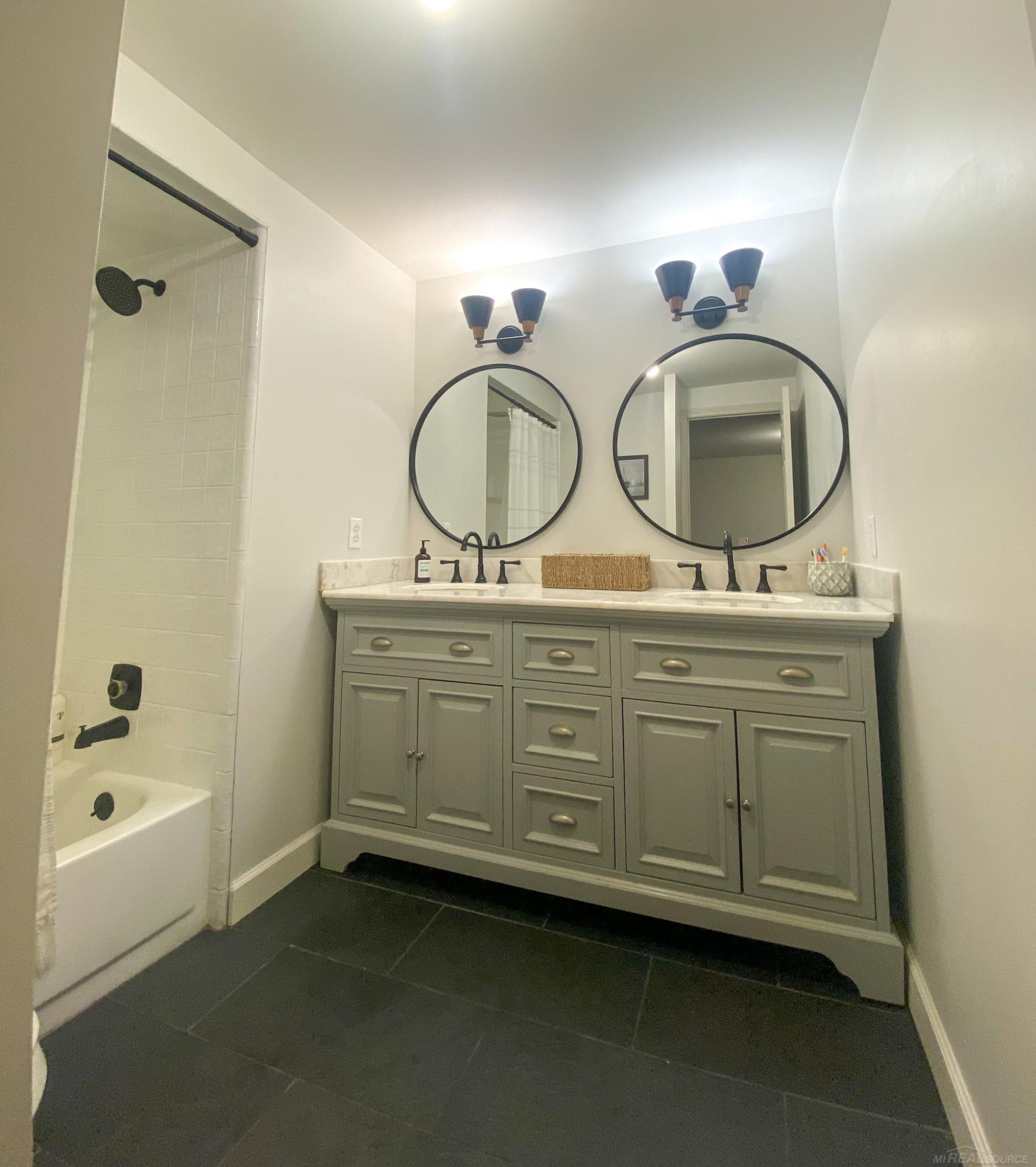 53641 Sherwood Lane, Utica, MI 48315 — Photo 20