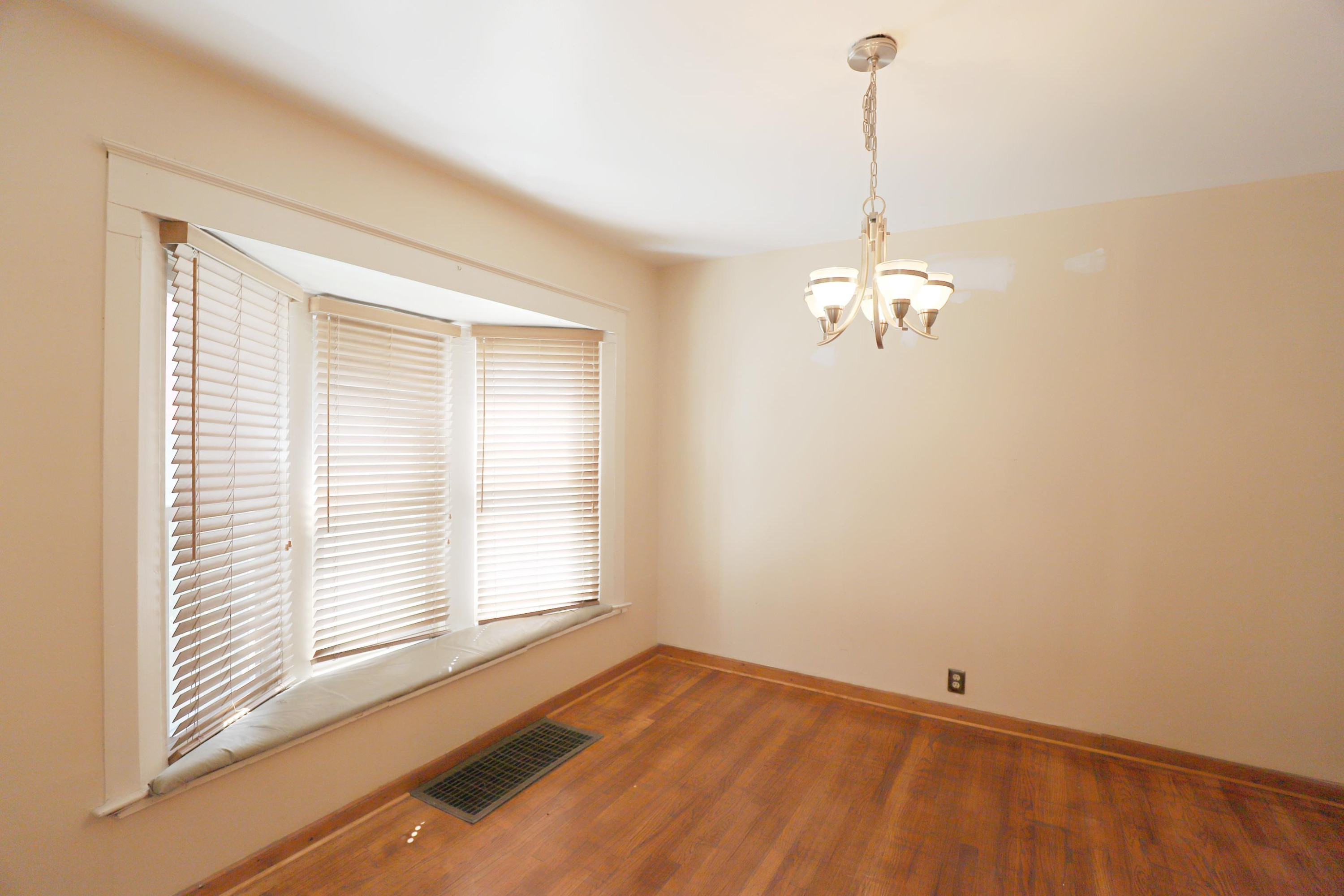 822 E 8th Street, Flint, MI 48503 — Photo 10