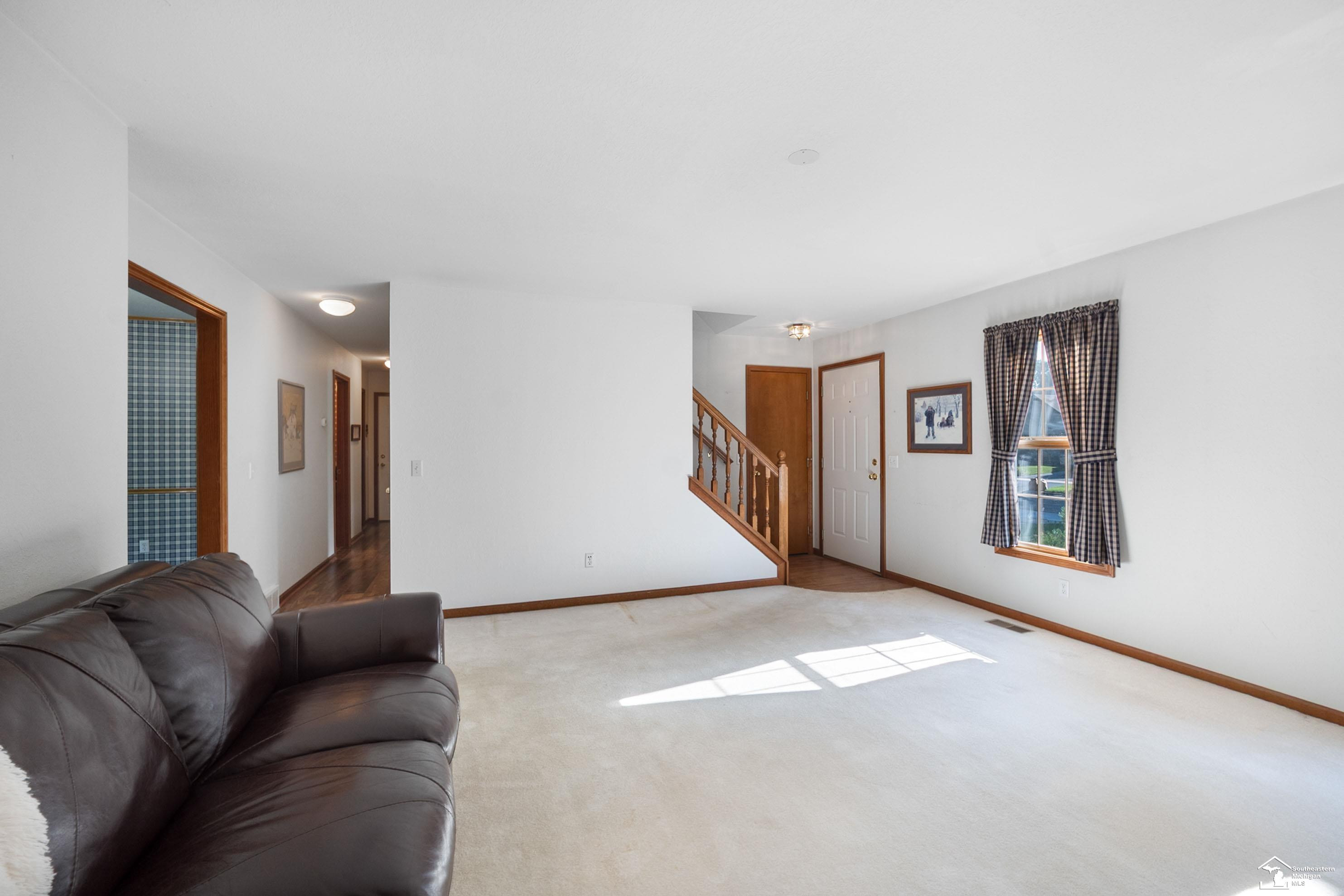 7309 Silo Meadows Drive, Temperance, MI 48182 — Photo 8
