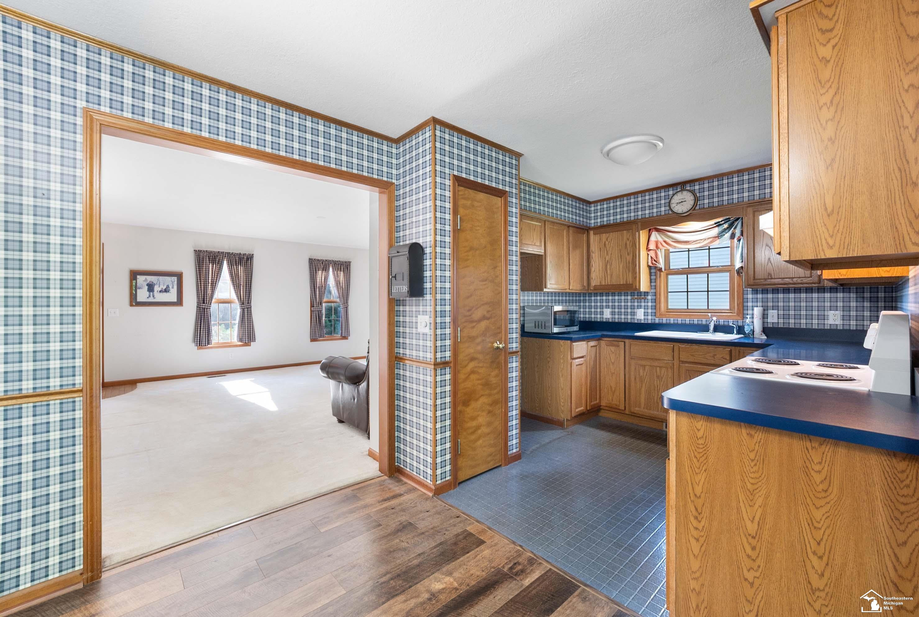 7309 Silo Meadows Drive, Temperance, MI 48182 — Photo 10