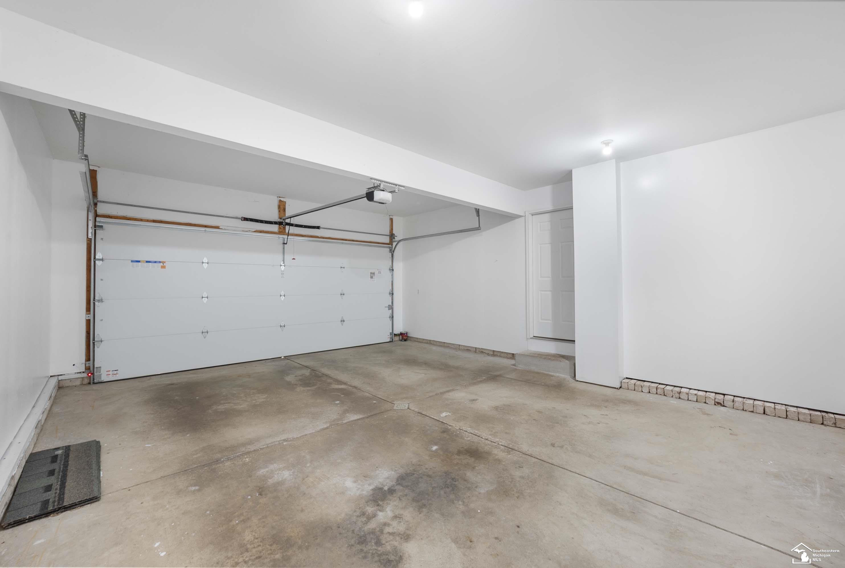 7309 Silo Meadows Drive, Temperance, MI 48182 — Photo 32