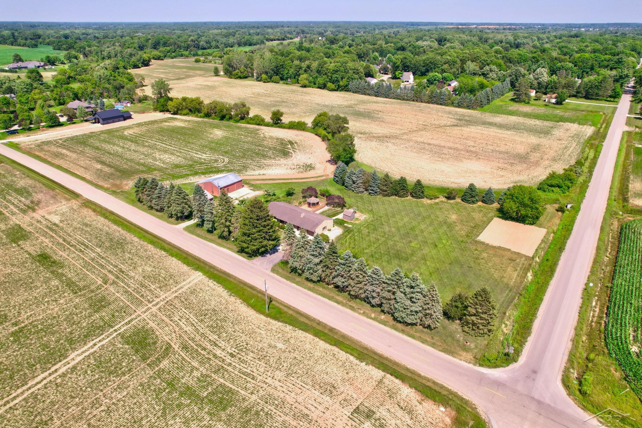 8530 N Orr Road, Freeland, MI 48623 — Photo 56