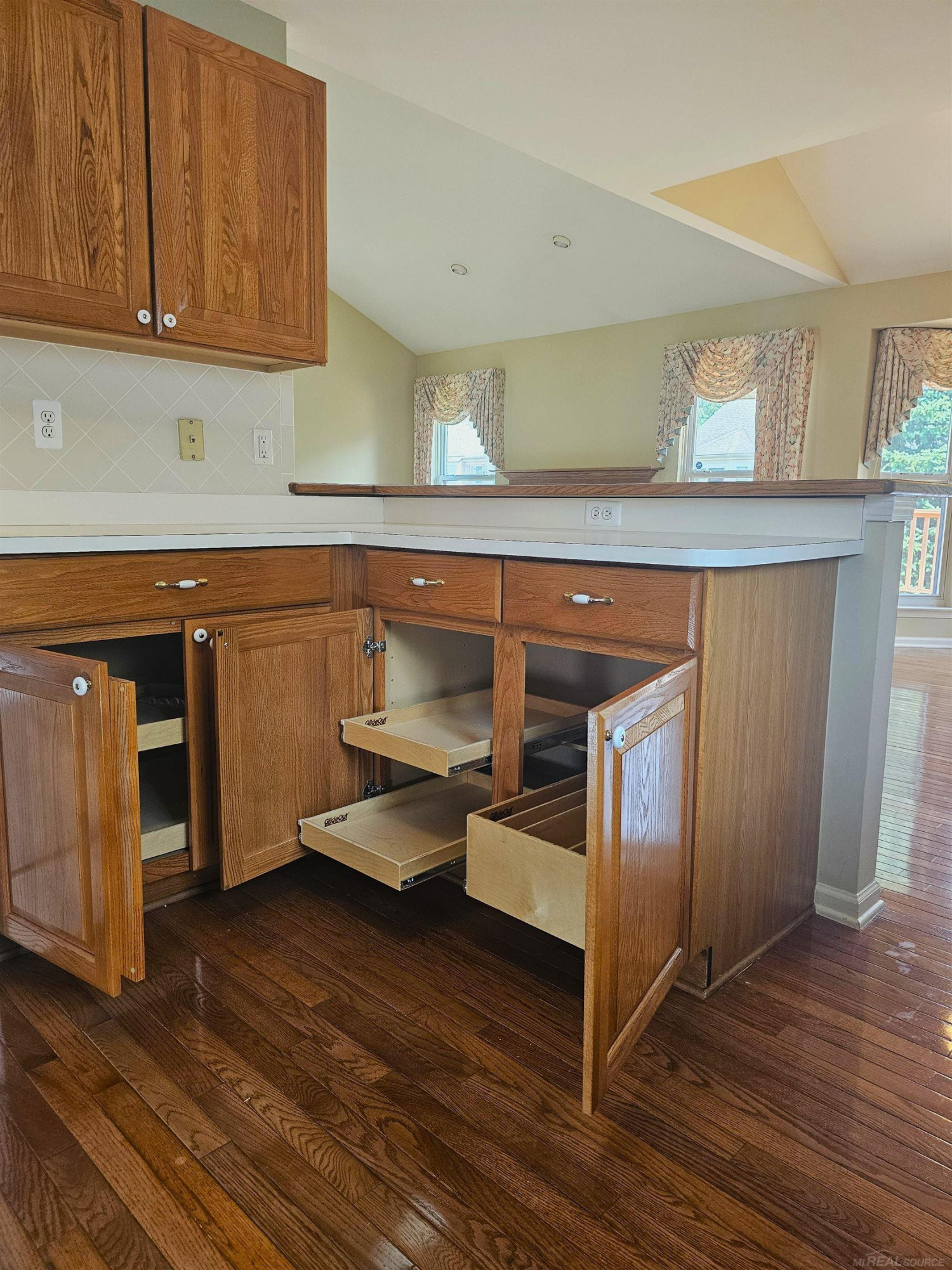 44134 Kendyl Drive, Sterling Heights, MI 48314 — Photo 9