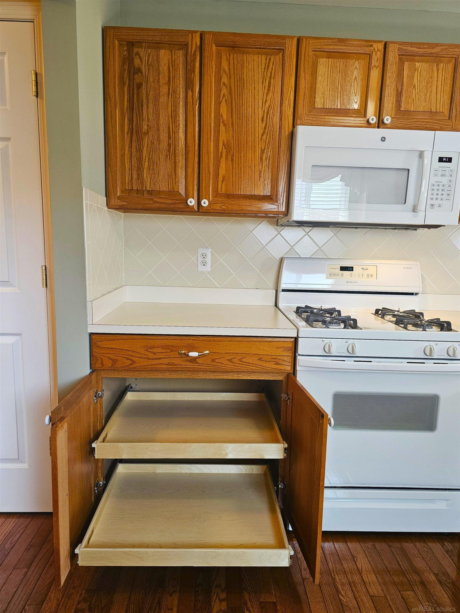 44134 Kendyl Drive, Sterling Heights, MI 48314 — Photo 11