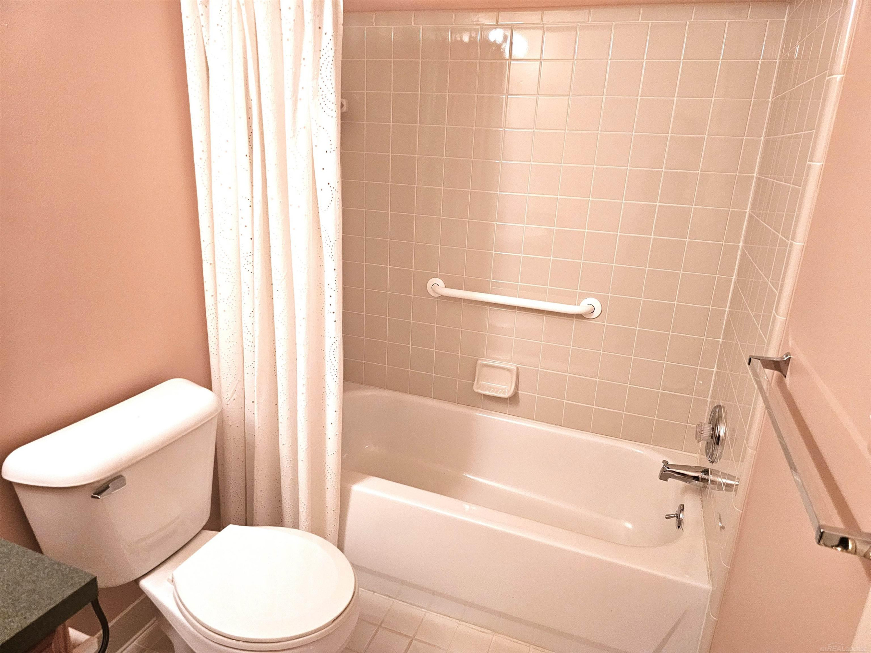 44134 Kendyl Drive, Sterling Heights, MI 48314 — Photo 40