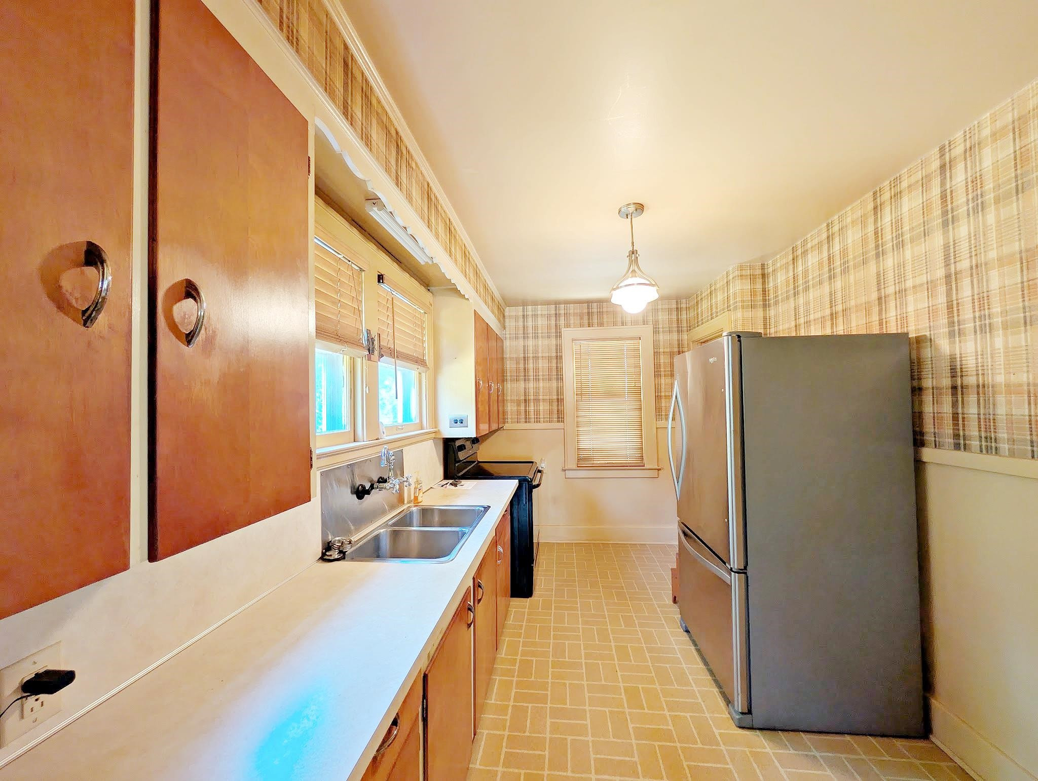 502 Dougherty Place, Flint, MI 48504 — Photo 8