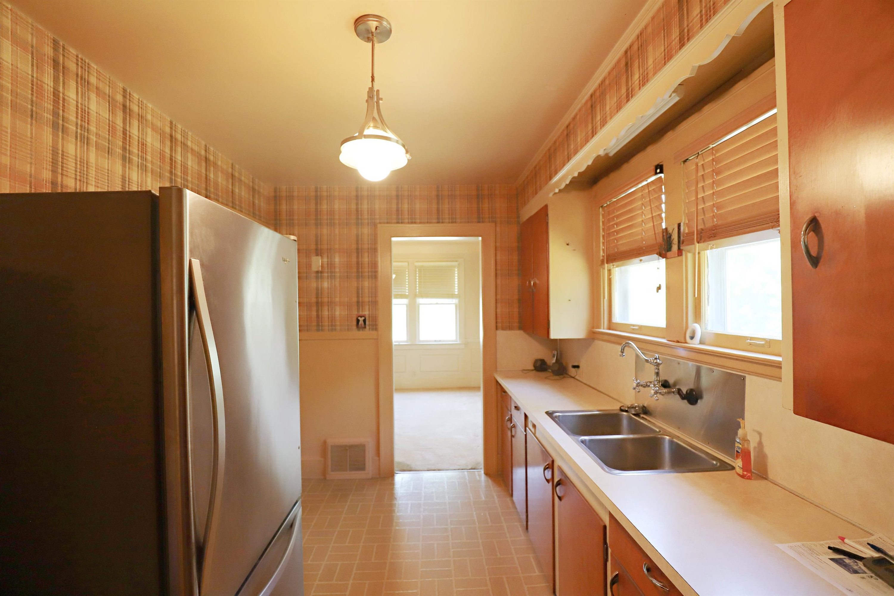 502 Dougherty Place, Flint, MI 48504 — Photo 9
