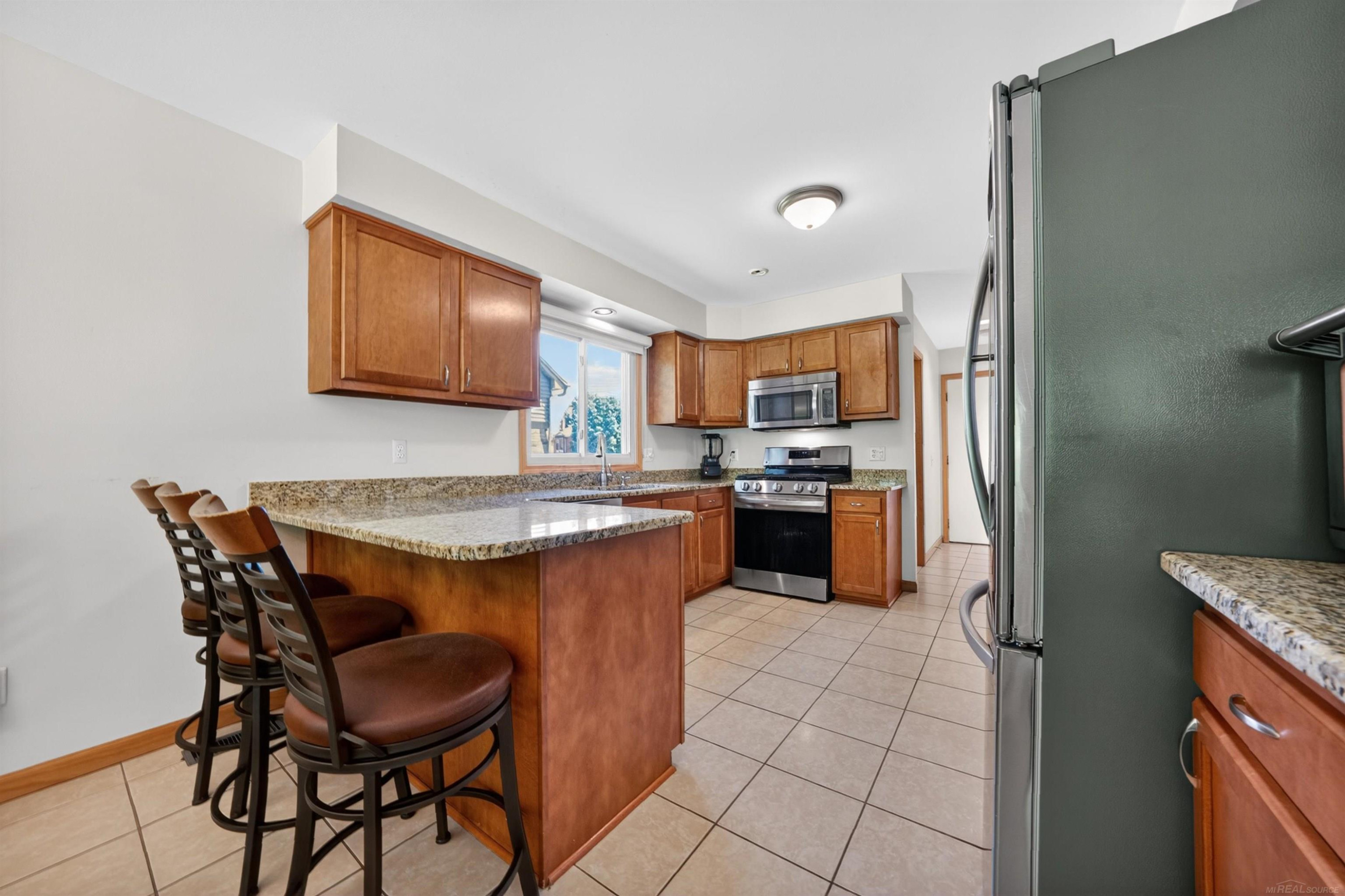 40219 Denbigh Drive, Sterling Heights, MI 48310 — Photo 7