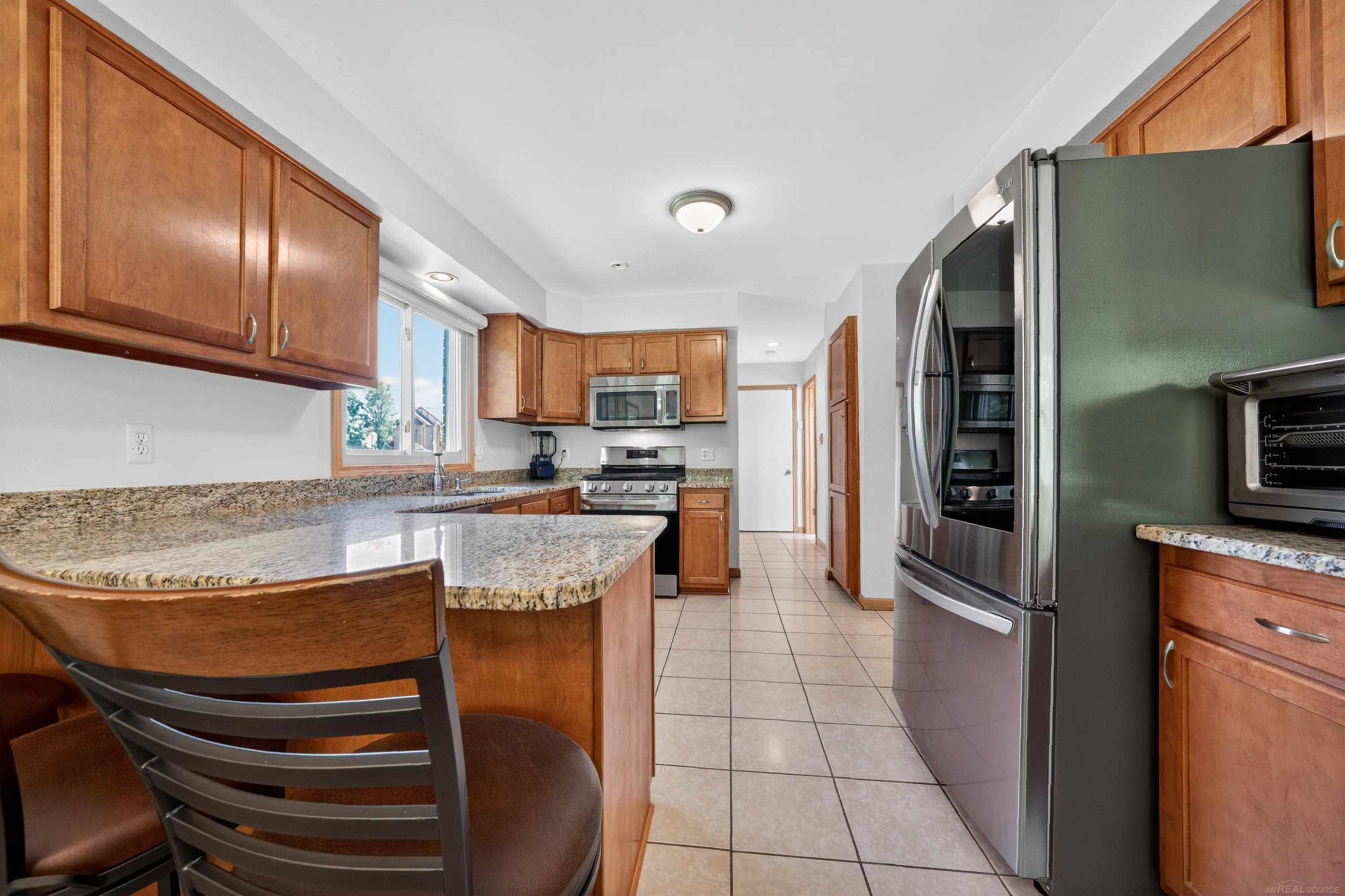 40219 Denbigh Drive, Sterling Heights, MI 48310 — Photo 8