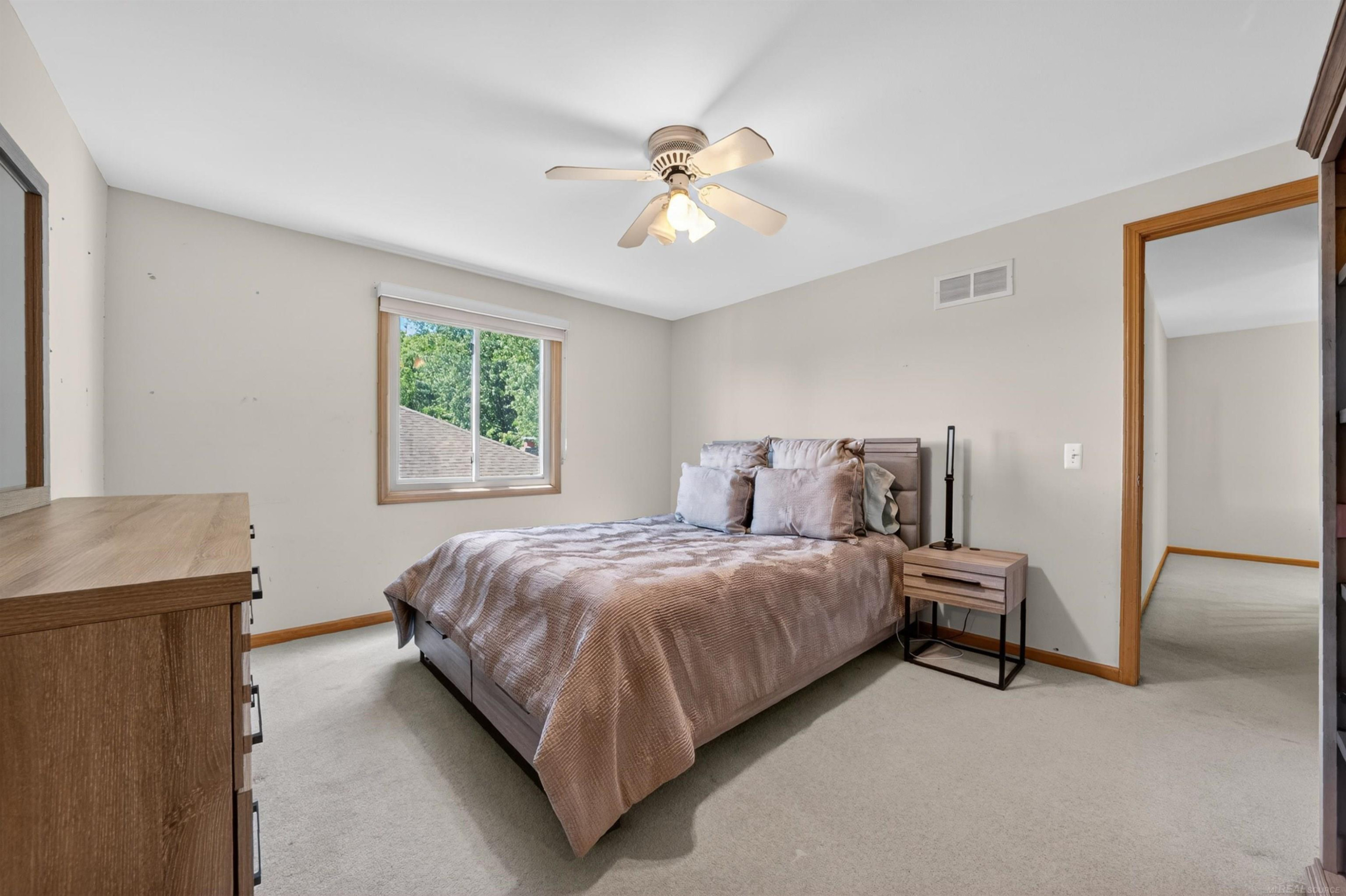 40219 Denbigh Drive, Sterling Heights, MI 48310 — Photo 18