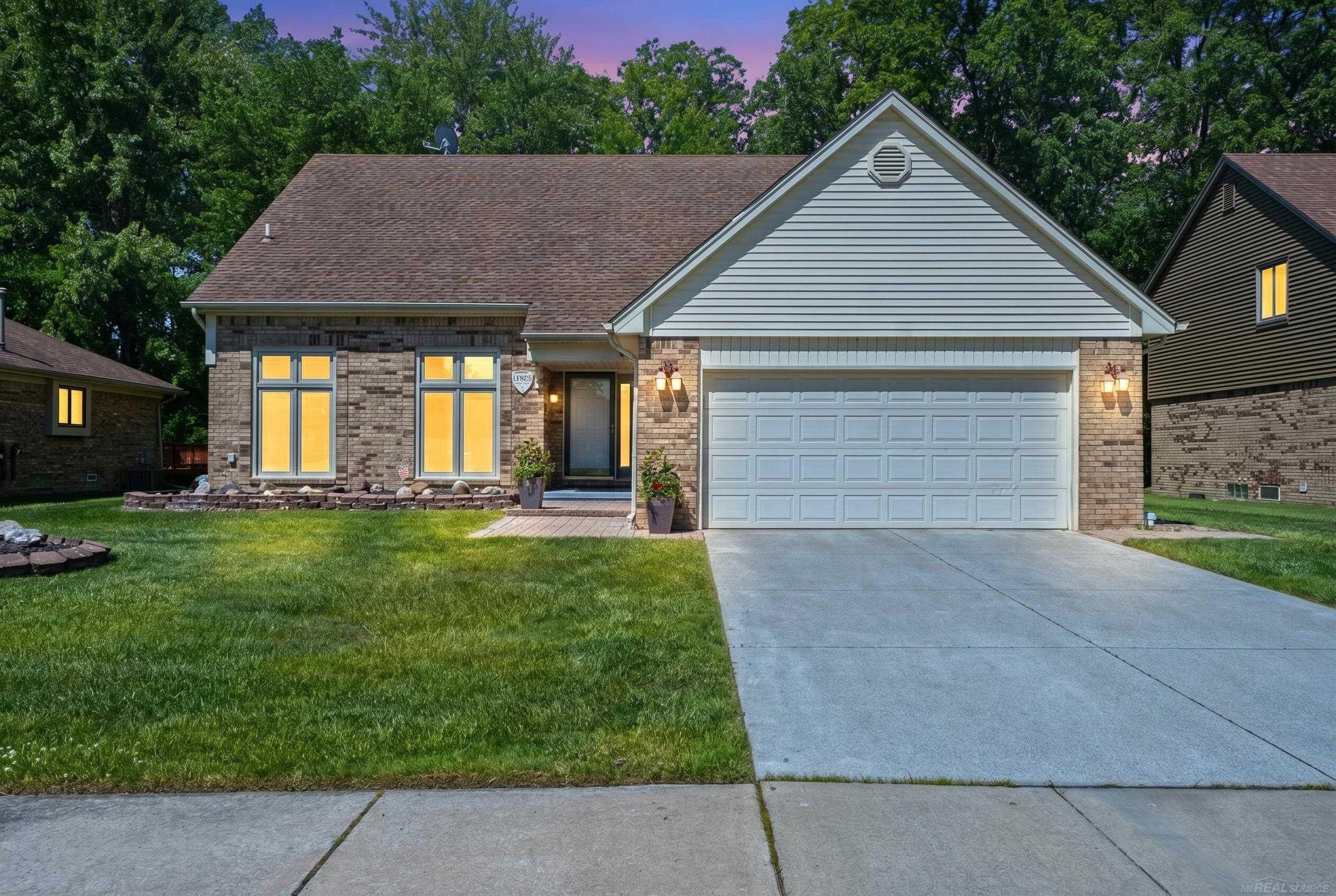 40219 Denbigh Drive, Sterling Heights, MI 48310 — Photo 41