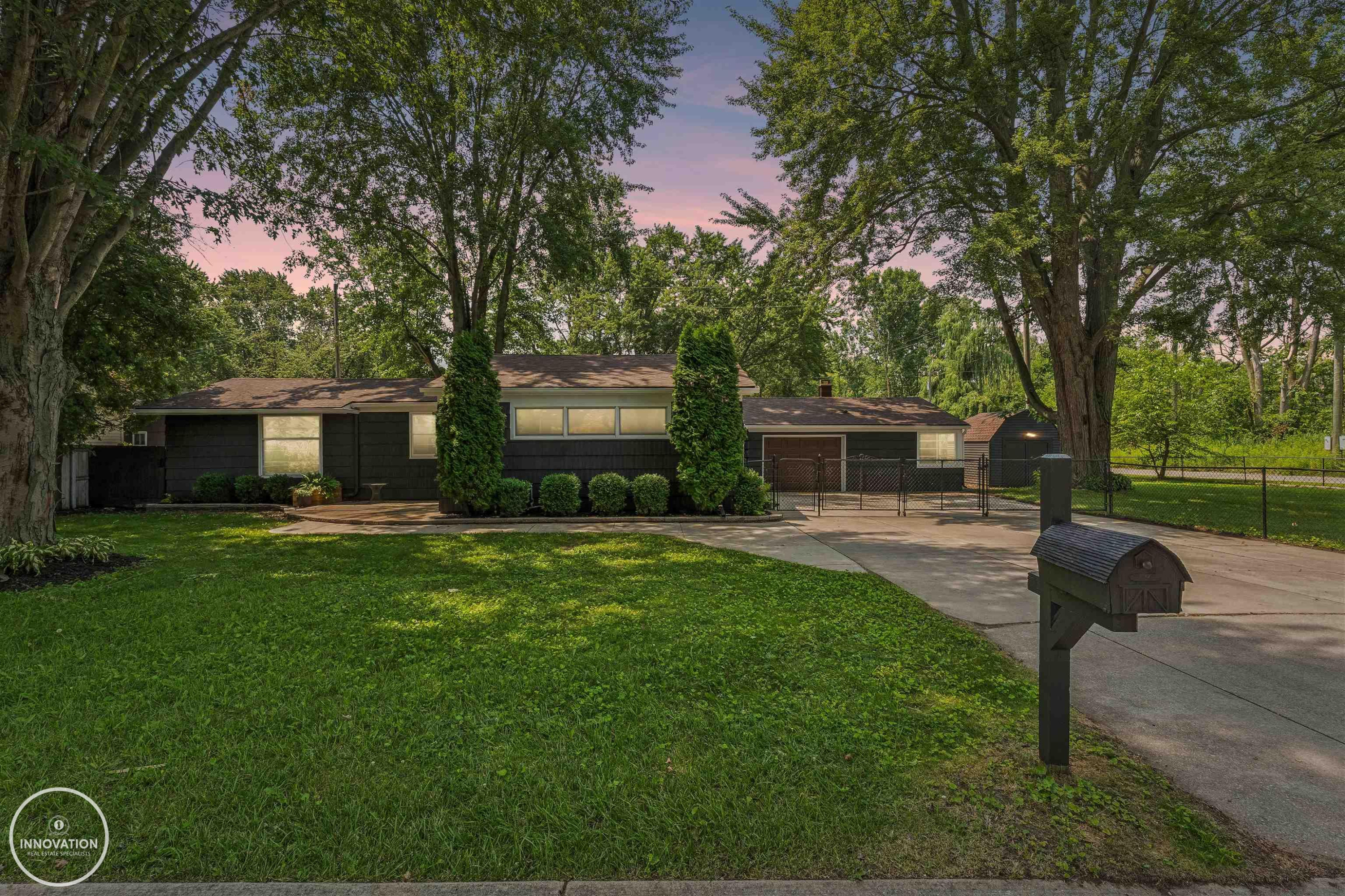 367 Sherwood Lane, Algonac, MI 48001 — Photo 2