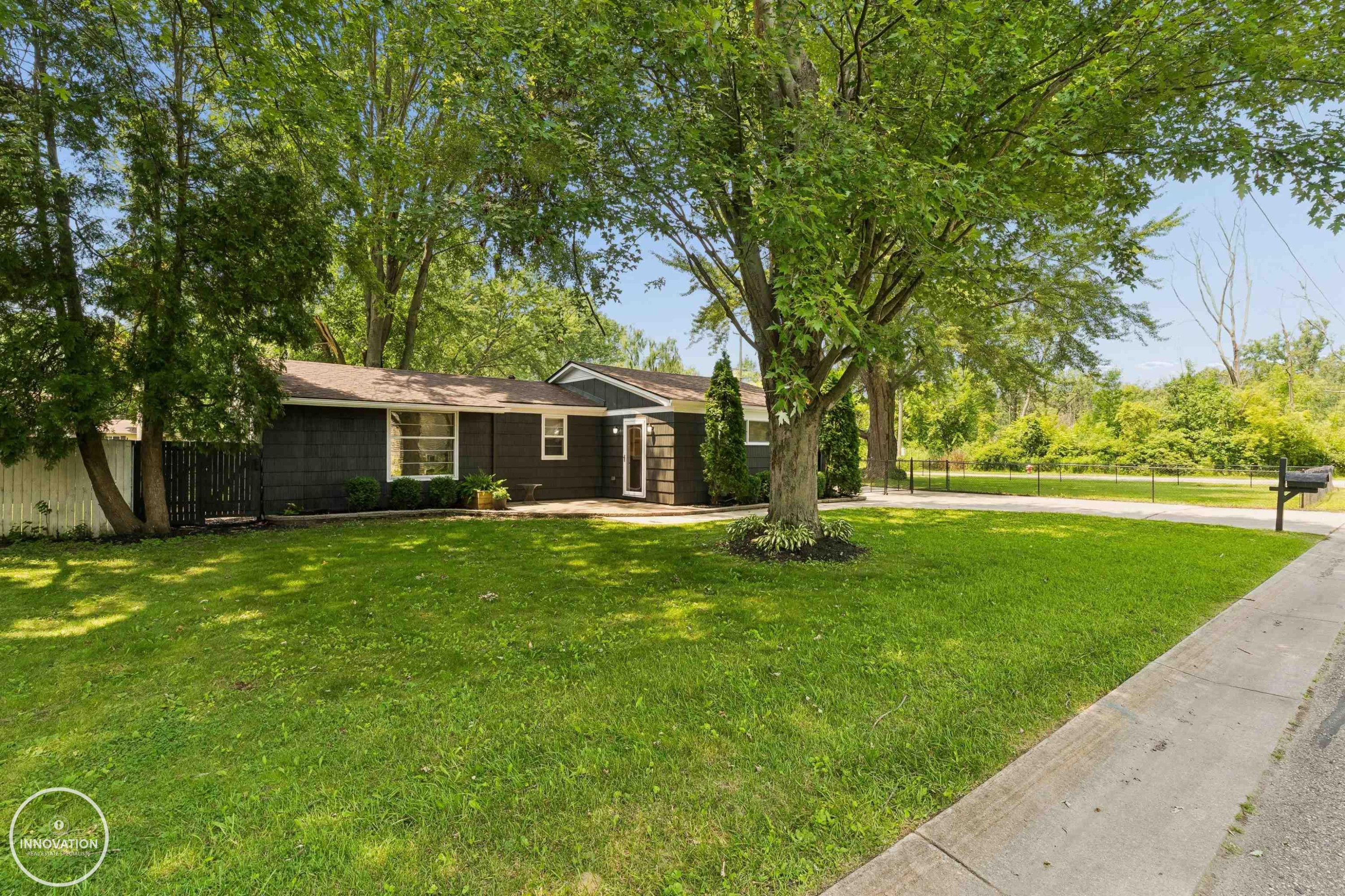 367 Sherwood Lane, Algonac, MI 48001 — Photo 37