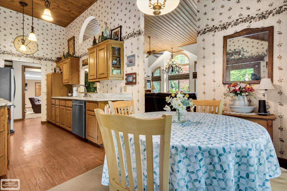 3171 Abbottsford Road, MI 48049 — Photo 10