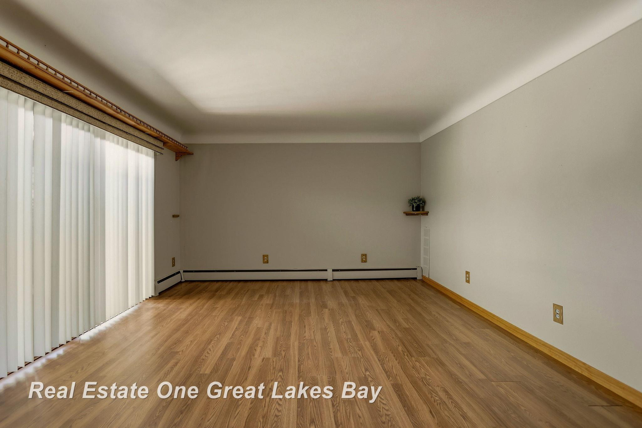 6654 Davis Road, Saginaw, MI 48604 — Photo 6