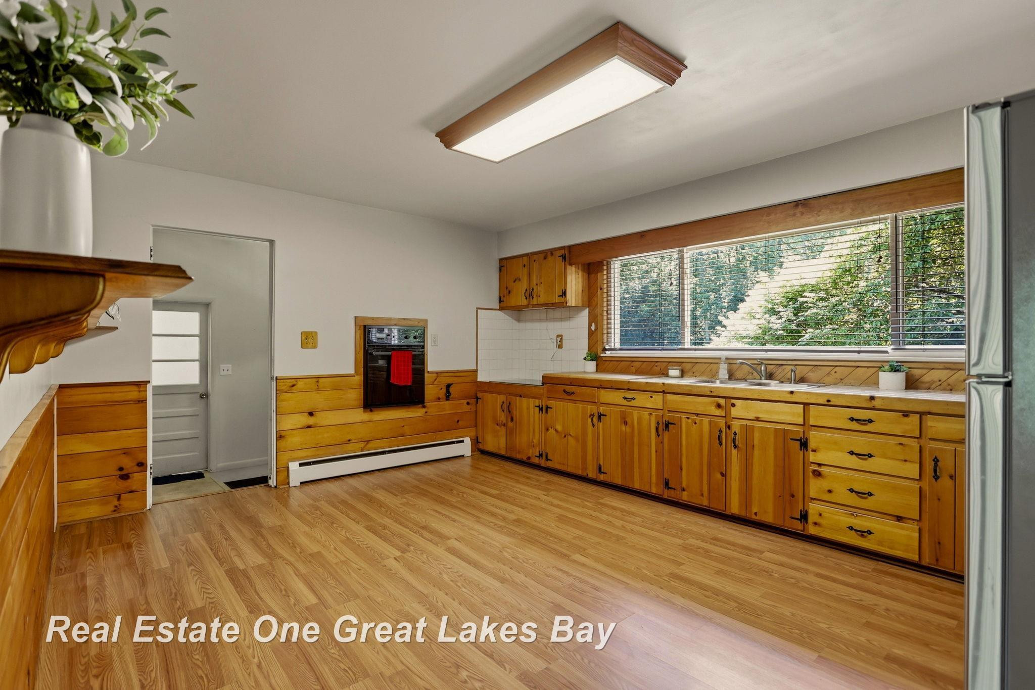 6654 Davis Road, Saginaw, MI 48604 — Photo 9