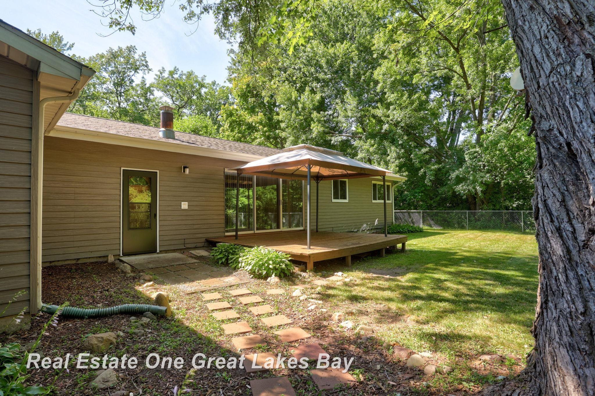 6654 Davis Road, Saginaw, MI 48604 — Photo 30