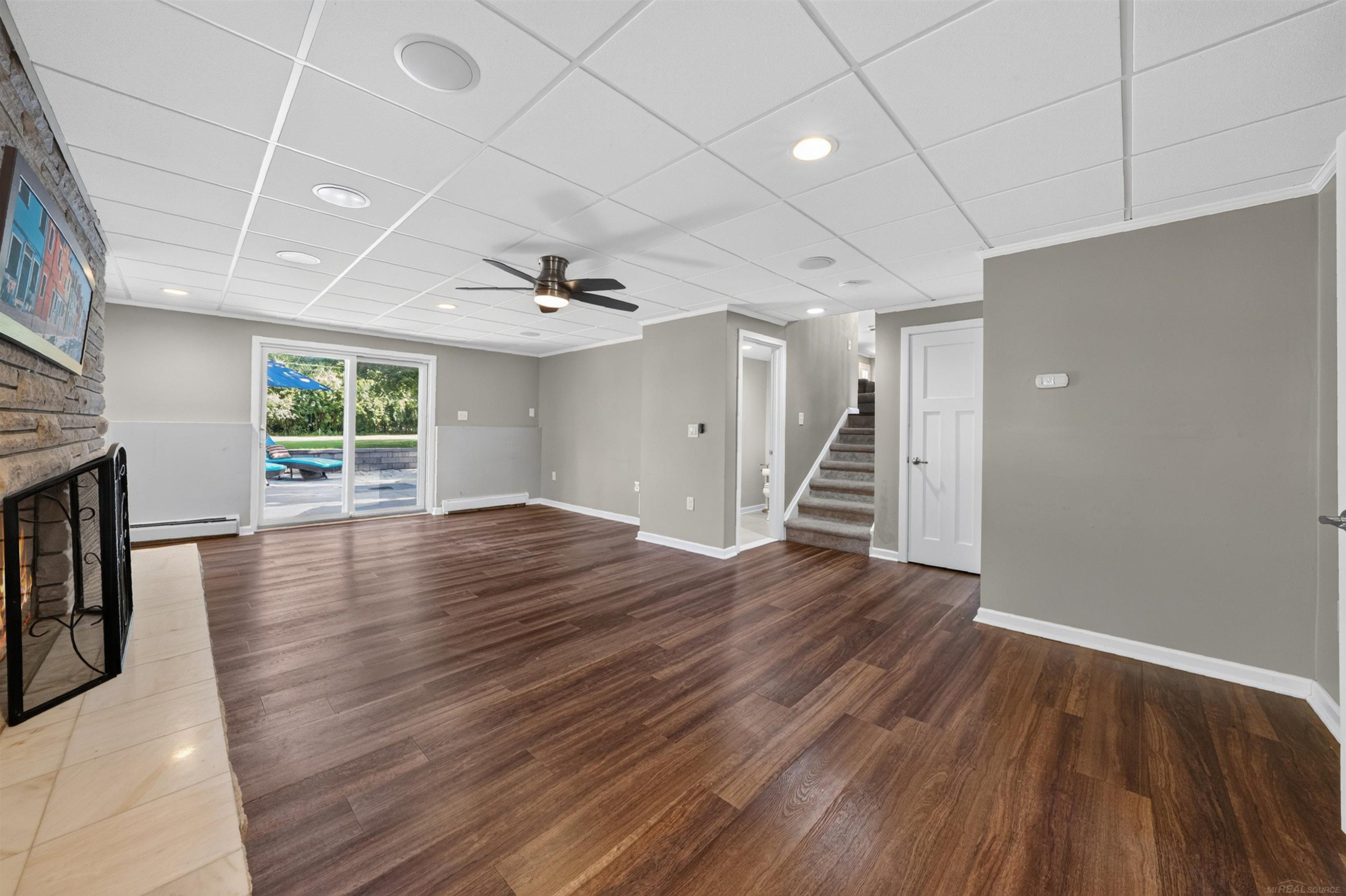 41306 Llewelyn Court, Northville, MI 48167 — Photo 33