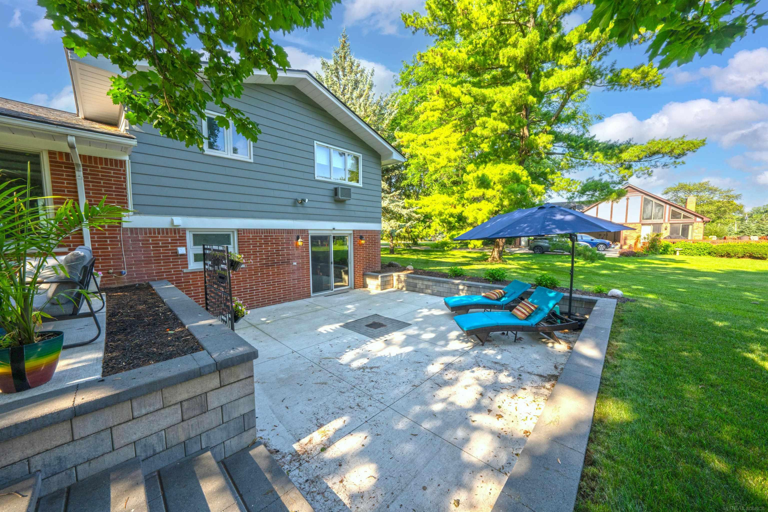 41306 Llewelyn Court, Northville, MI 48167 — Photo 40