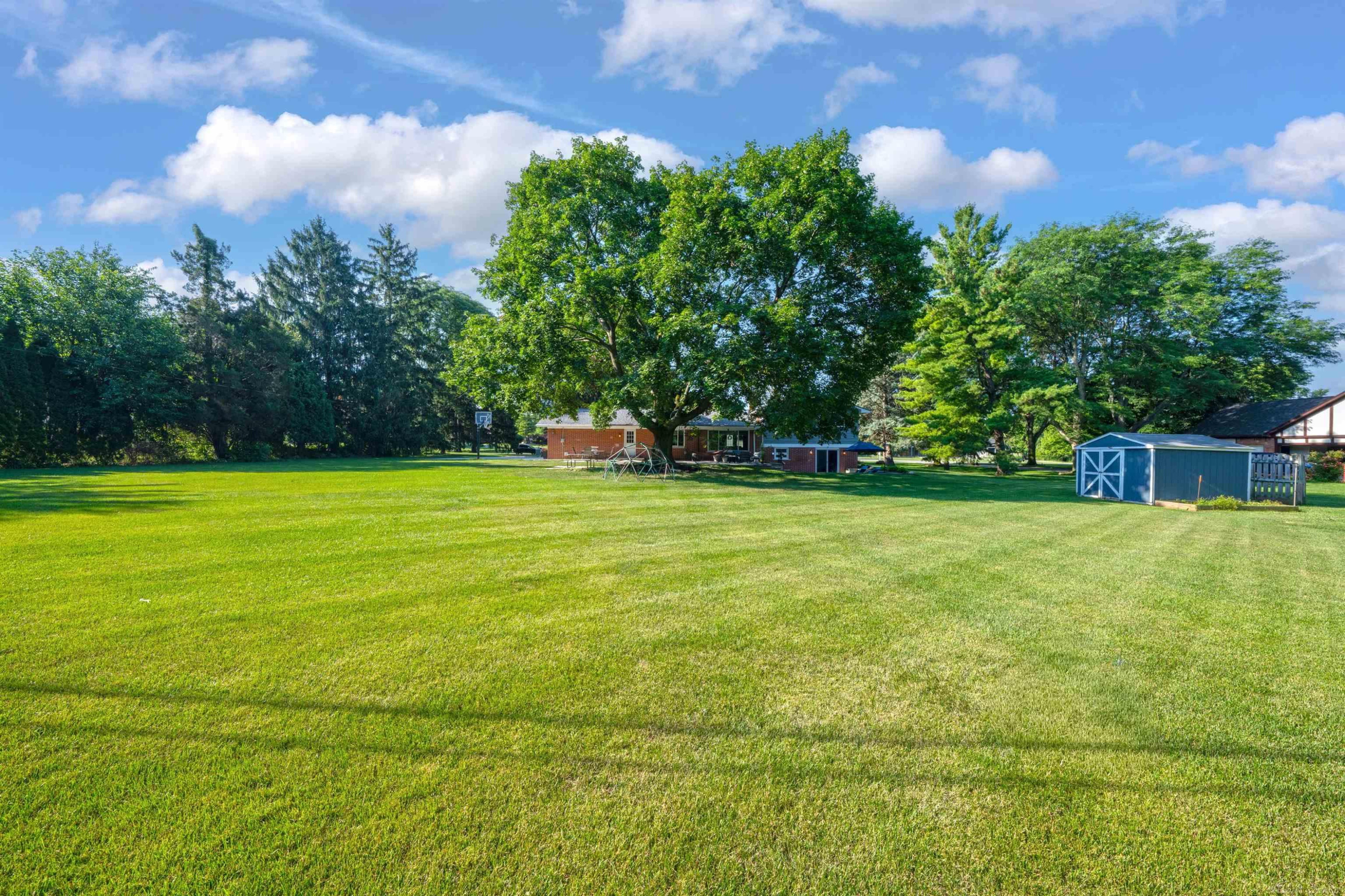 41306 Llewelyn Court, Northville, MI 48167 — Photo 44